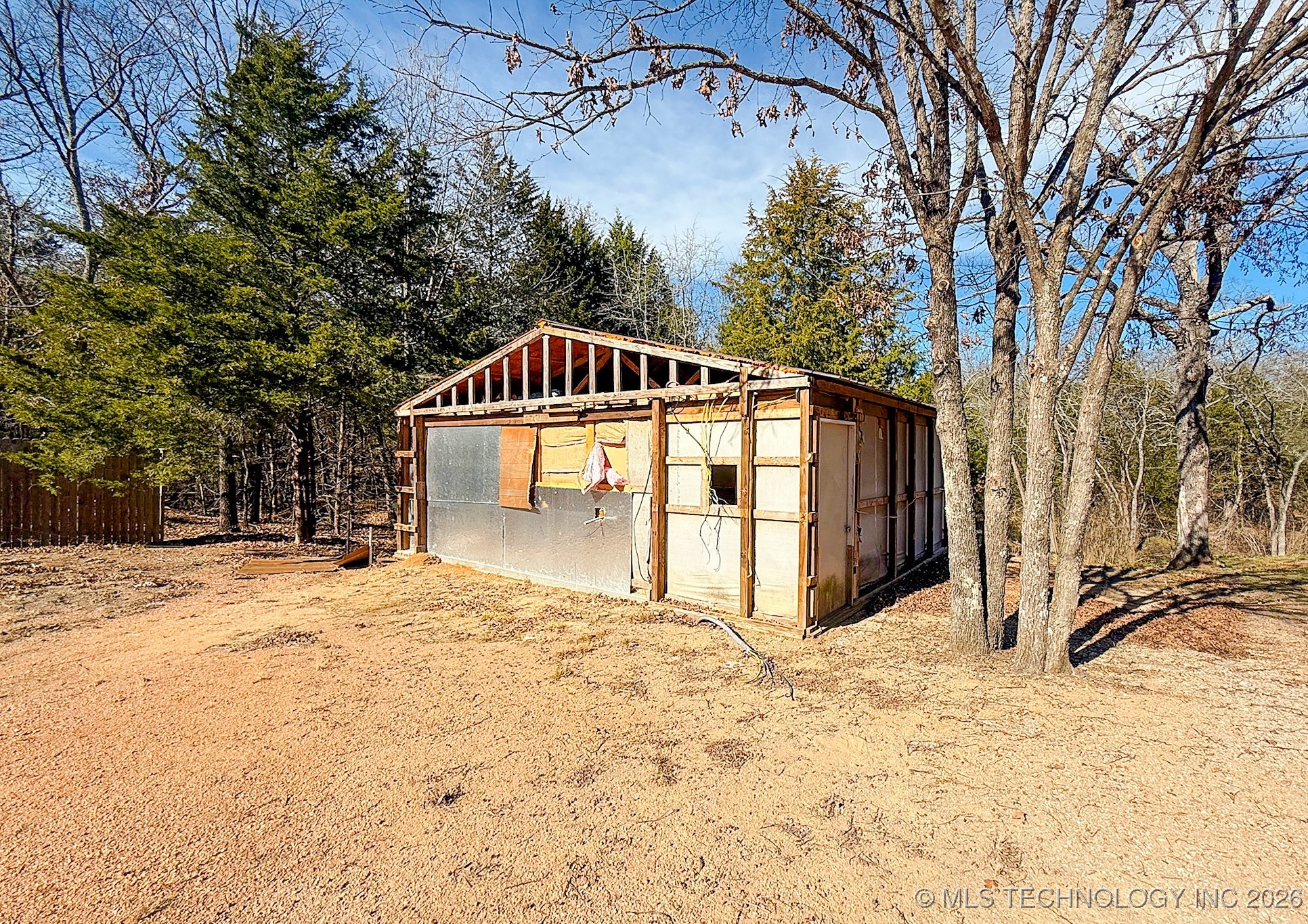 1231 W Easy Street Tishomingo OK 73460