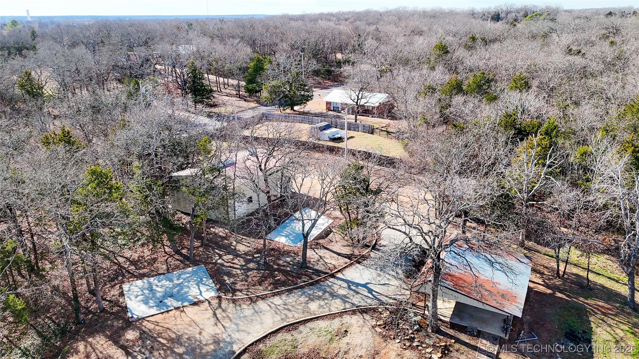 1231 W Easy Street Tishomingo OK 73460