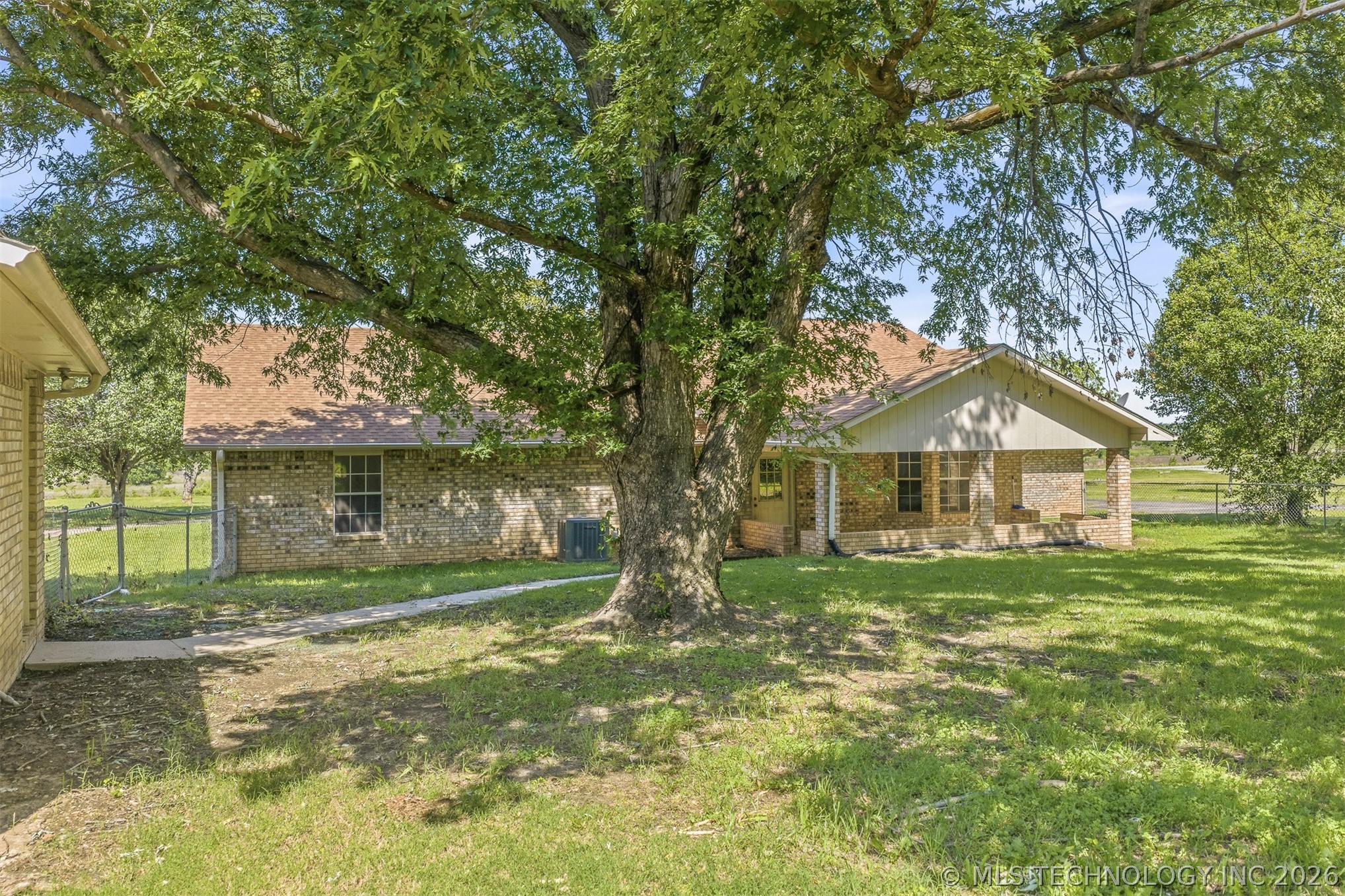 1922 S Plainview Ardmore OK 73401