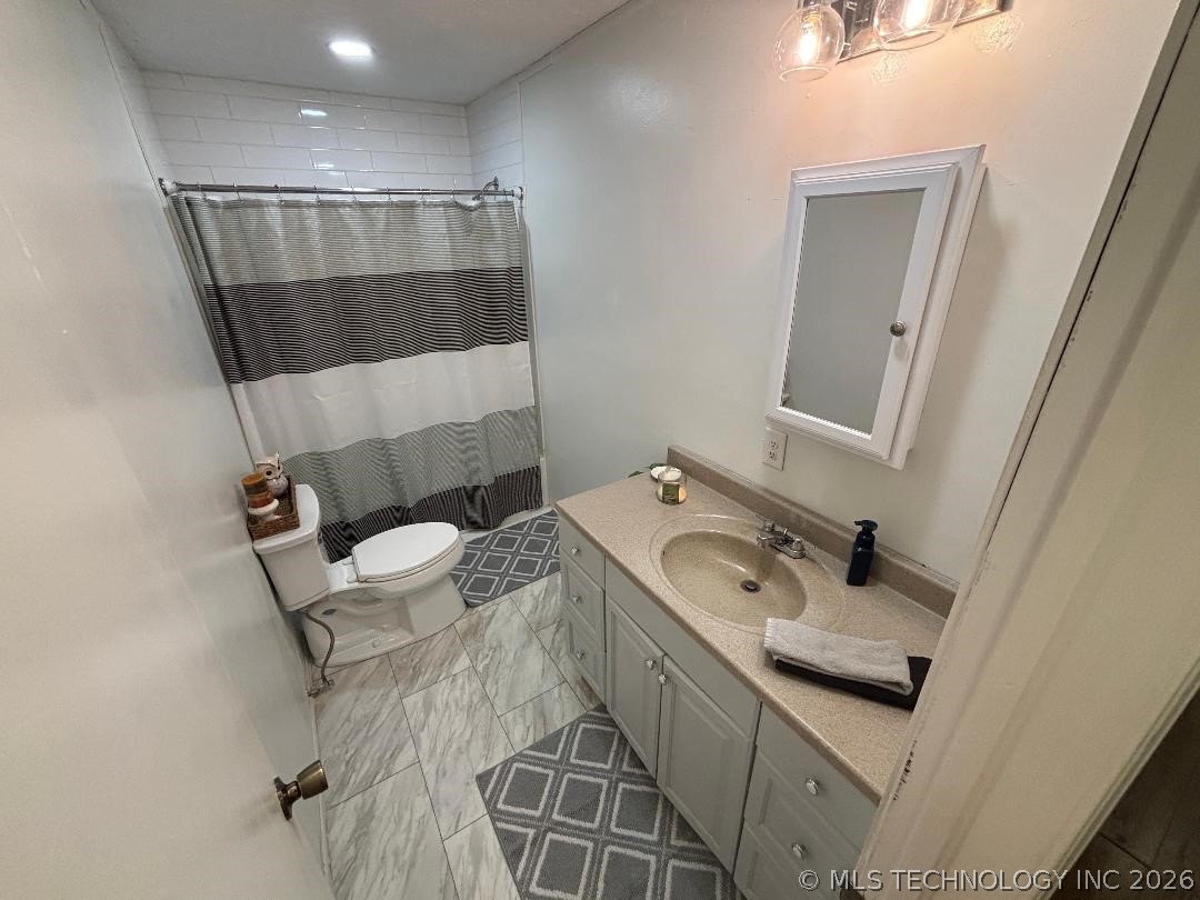 411064 E 1180 Road Eufaula OK 74432