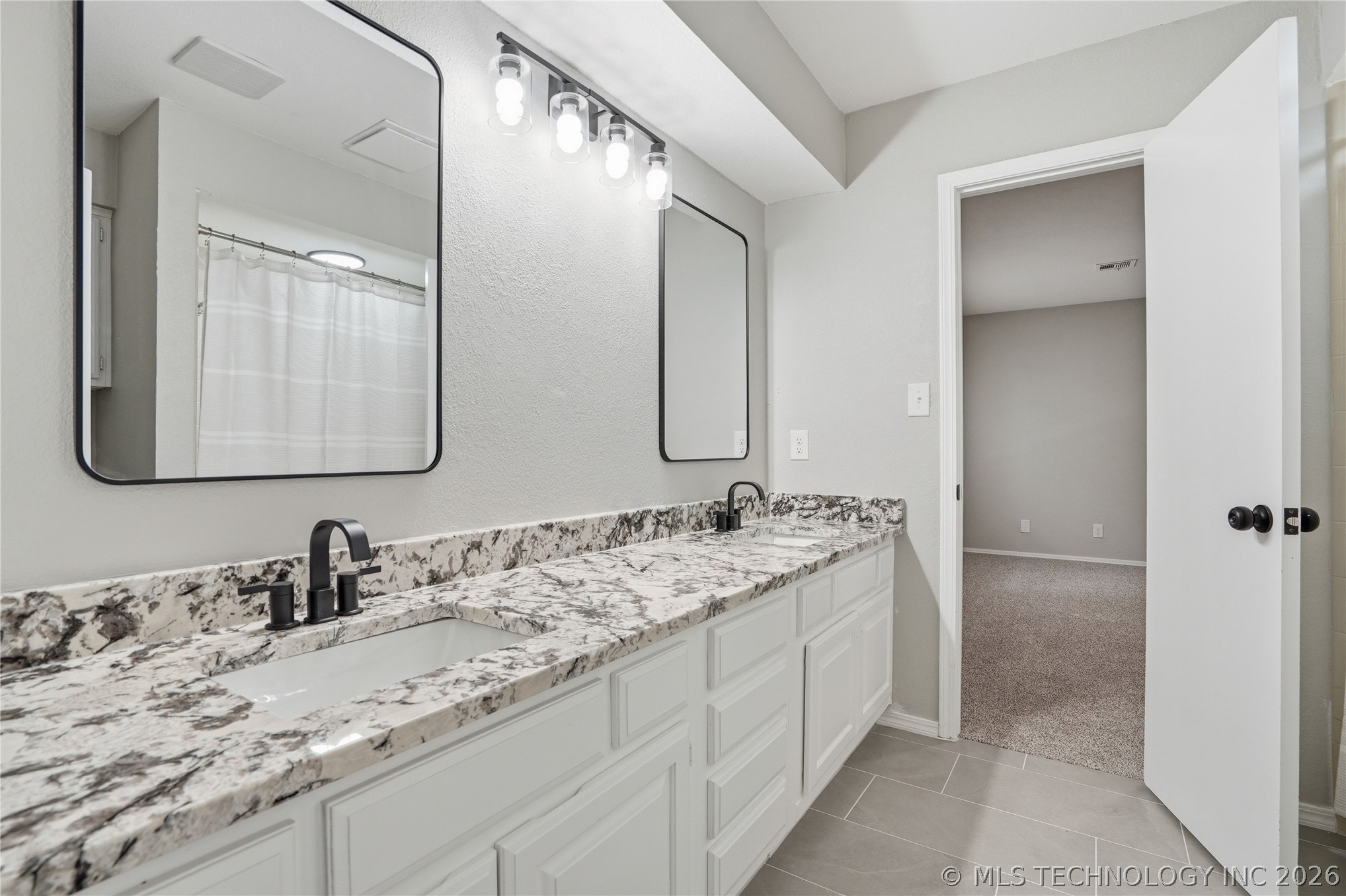 8618 S 74th Eastavenue Tulsa OK 74133