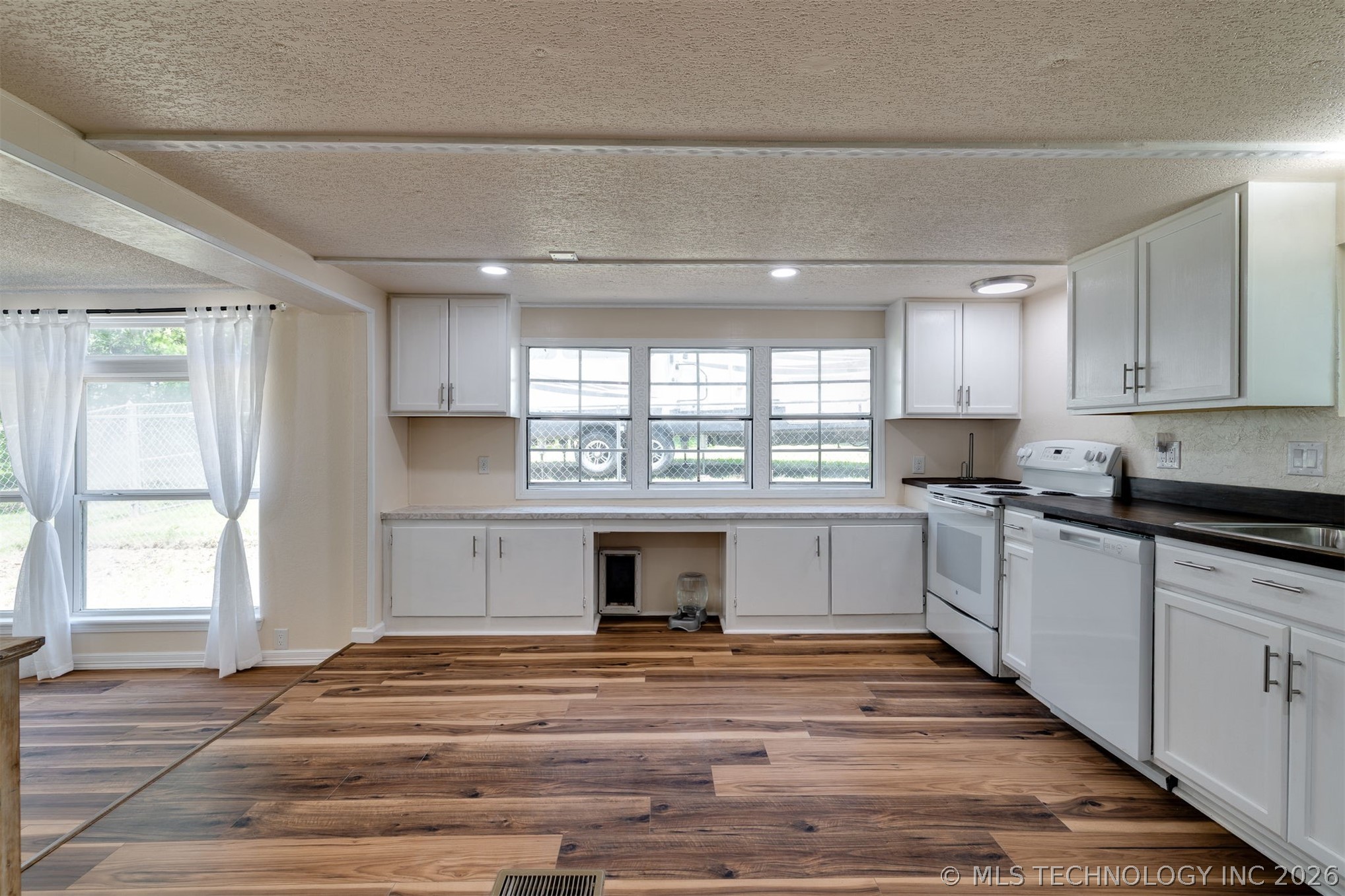 9209 Sleepy Hollow Drive Tecumseh OK 74857