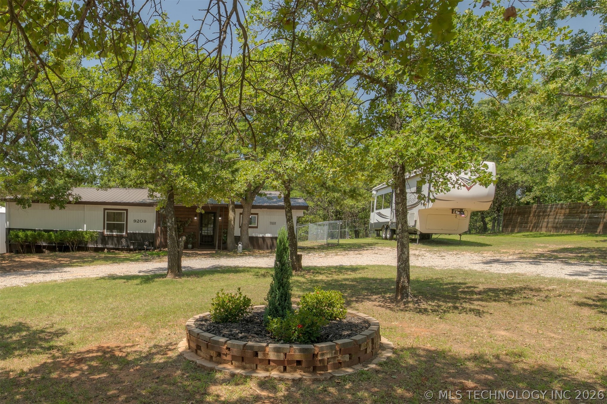 9209 Sleepy Hollow Drive Tecumseh OK 74857