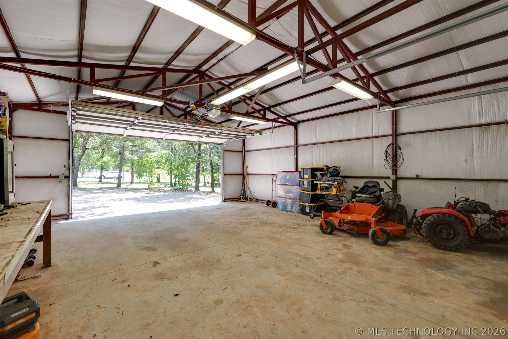 9209 Sleepy Hollow Drive Tecumseh OK 74857