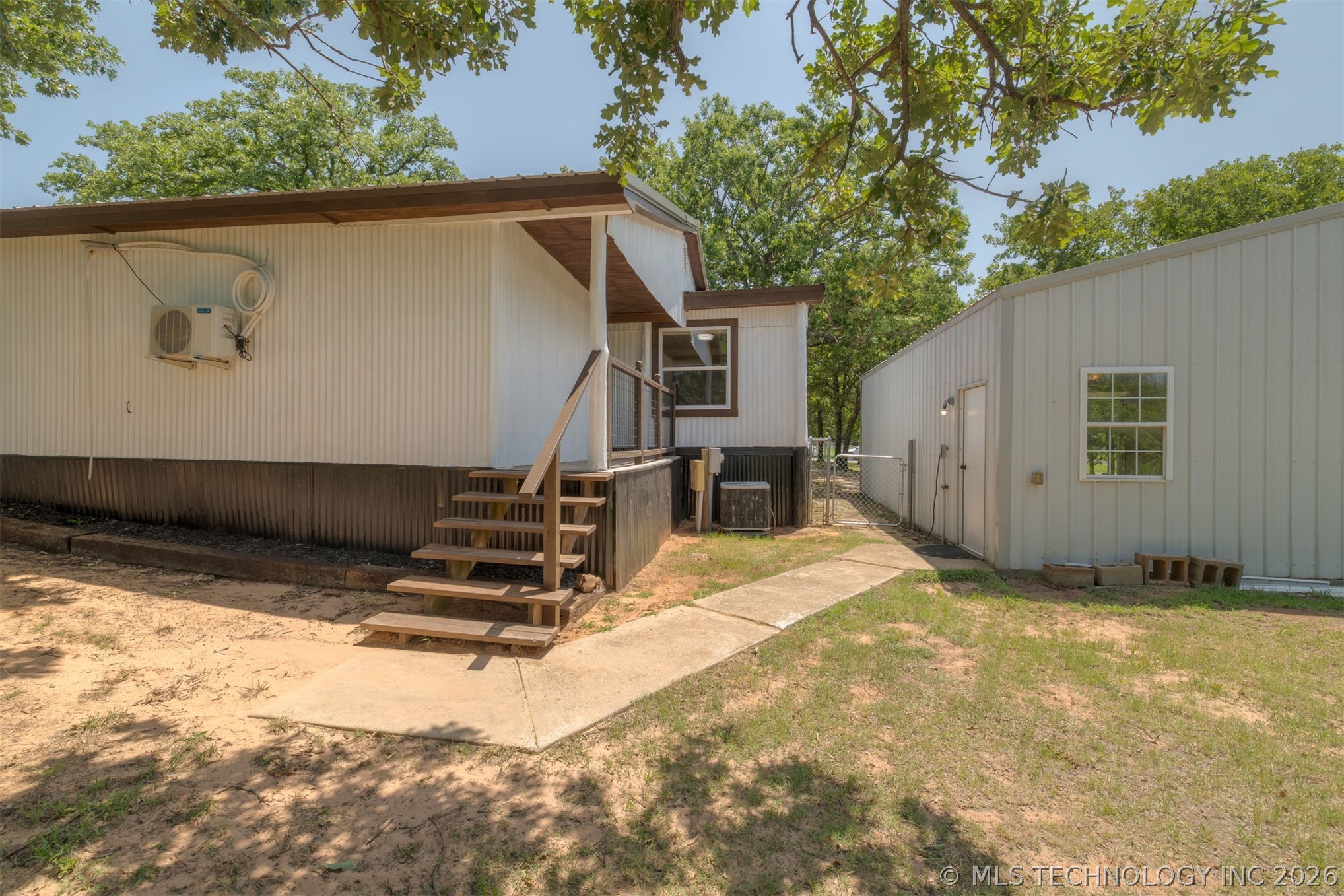 9209 Sleepy Hollow Drive Tecumseh OK 74857