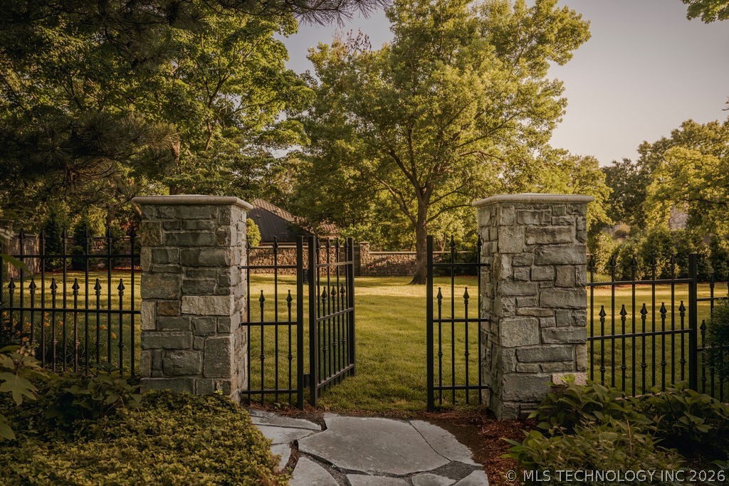 4011 S Yorktown Place Tulsa OK 74105