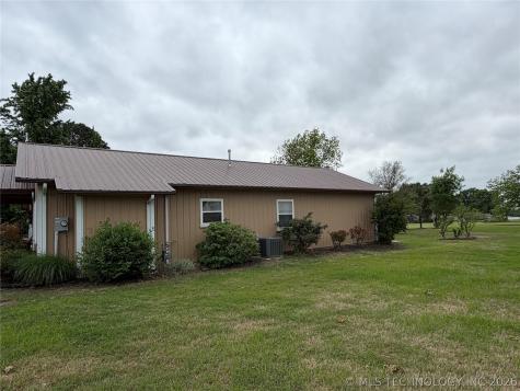 807 S Ross Avenue Fort Gibson OK 74434