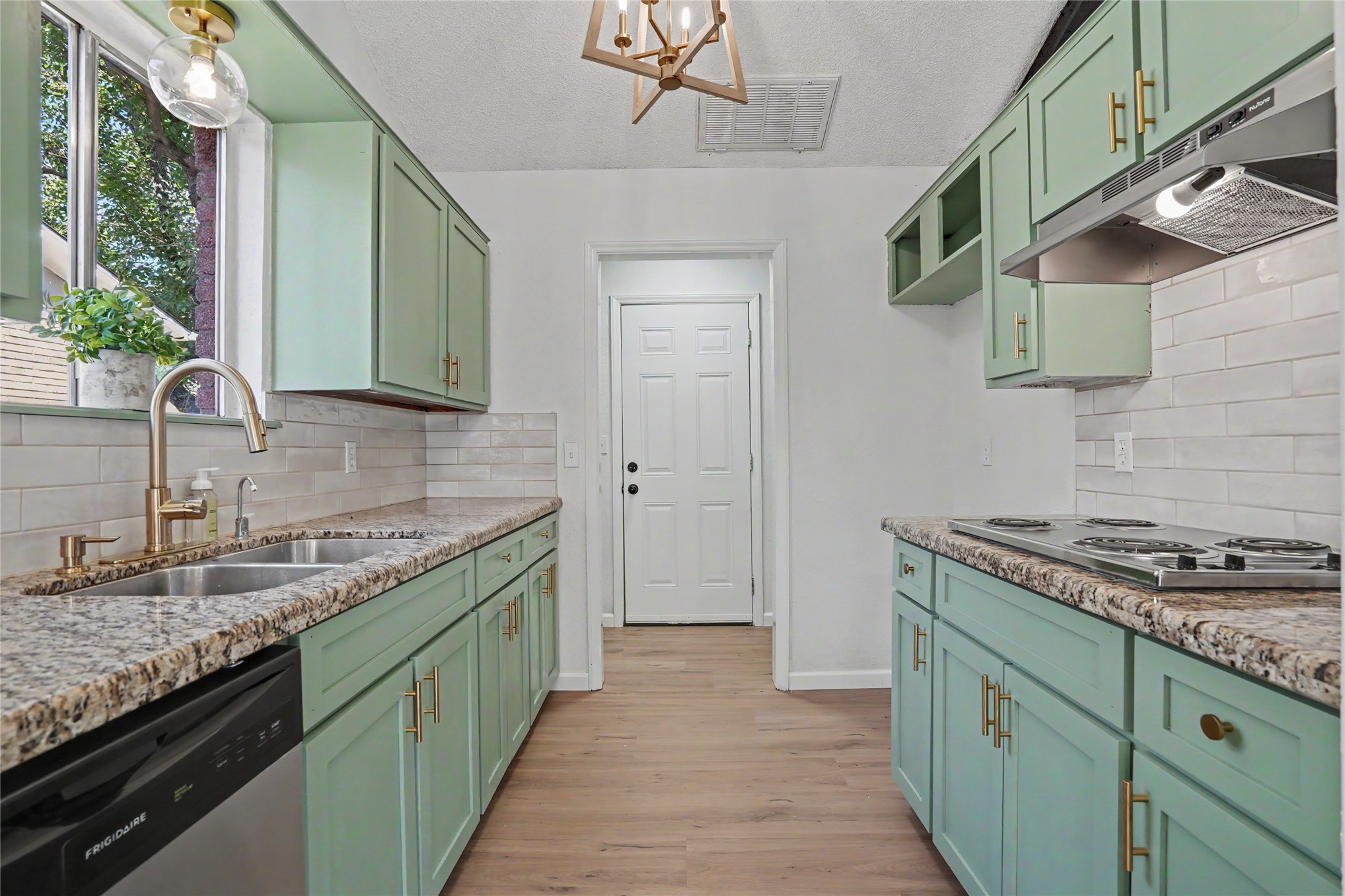 782 N Zenith Avenue Tulsa OK 74127