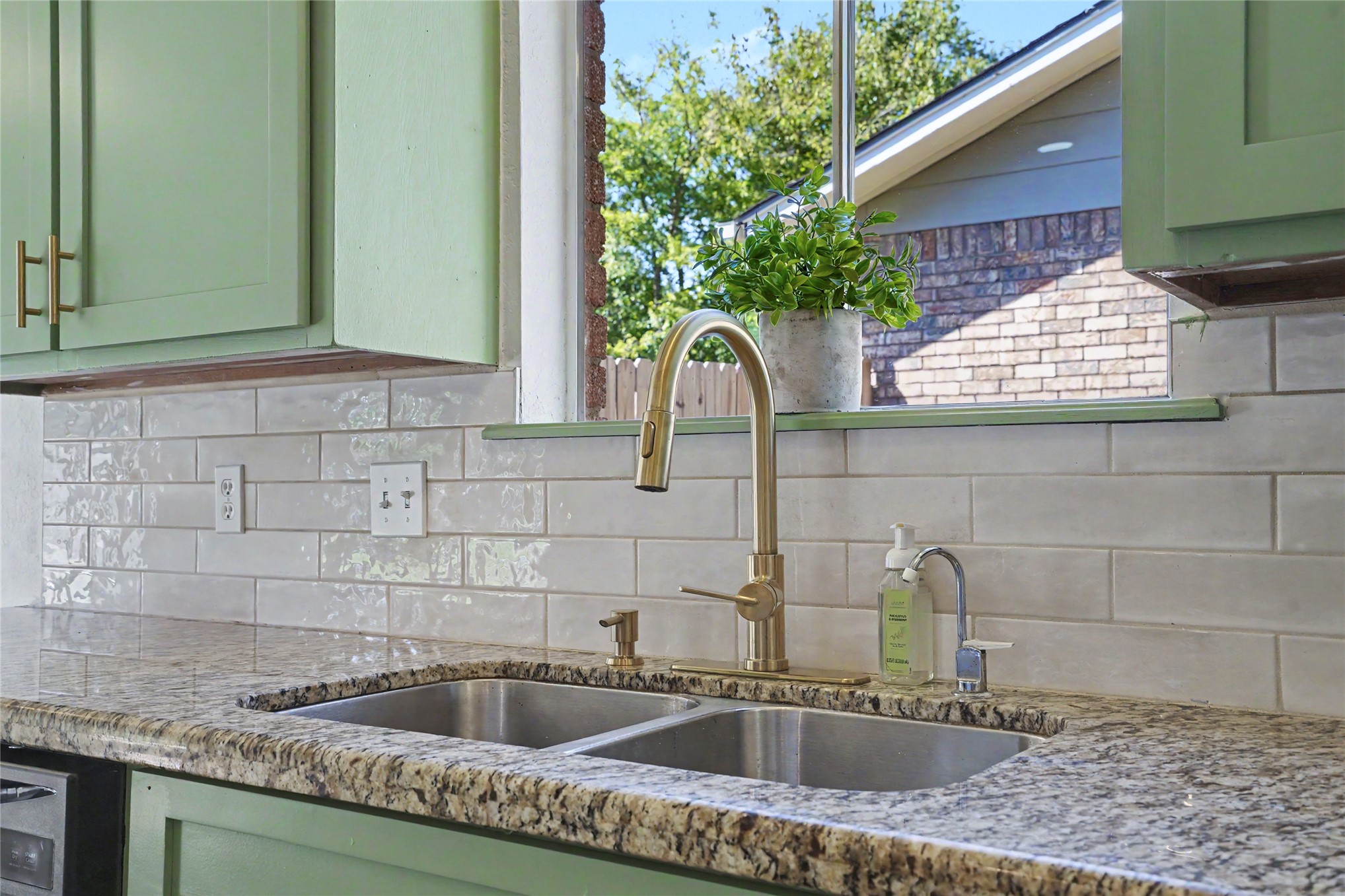 782 N Zenith Avenue Tulsa OK 74127