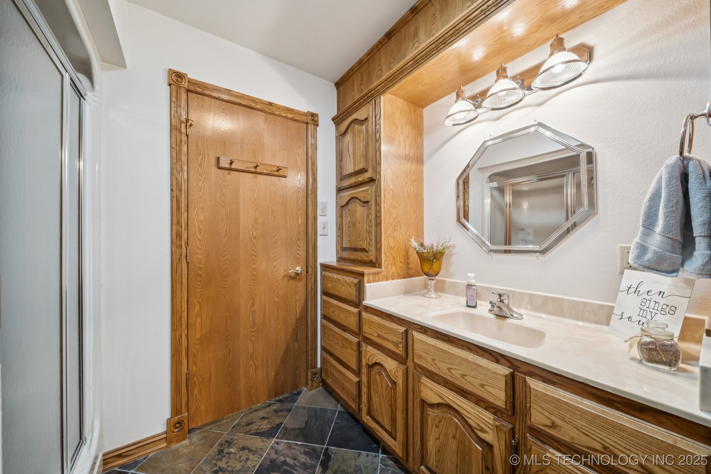 2207 Fieldstone Court Okmulgee OK 74447