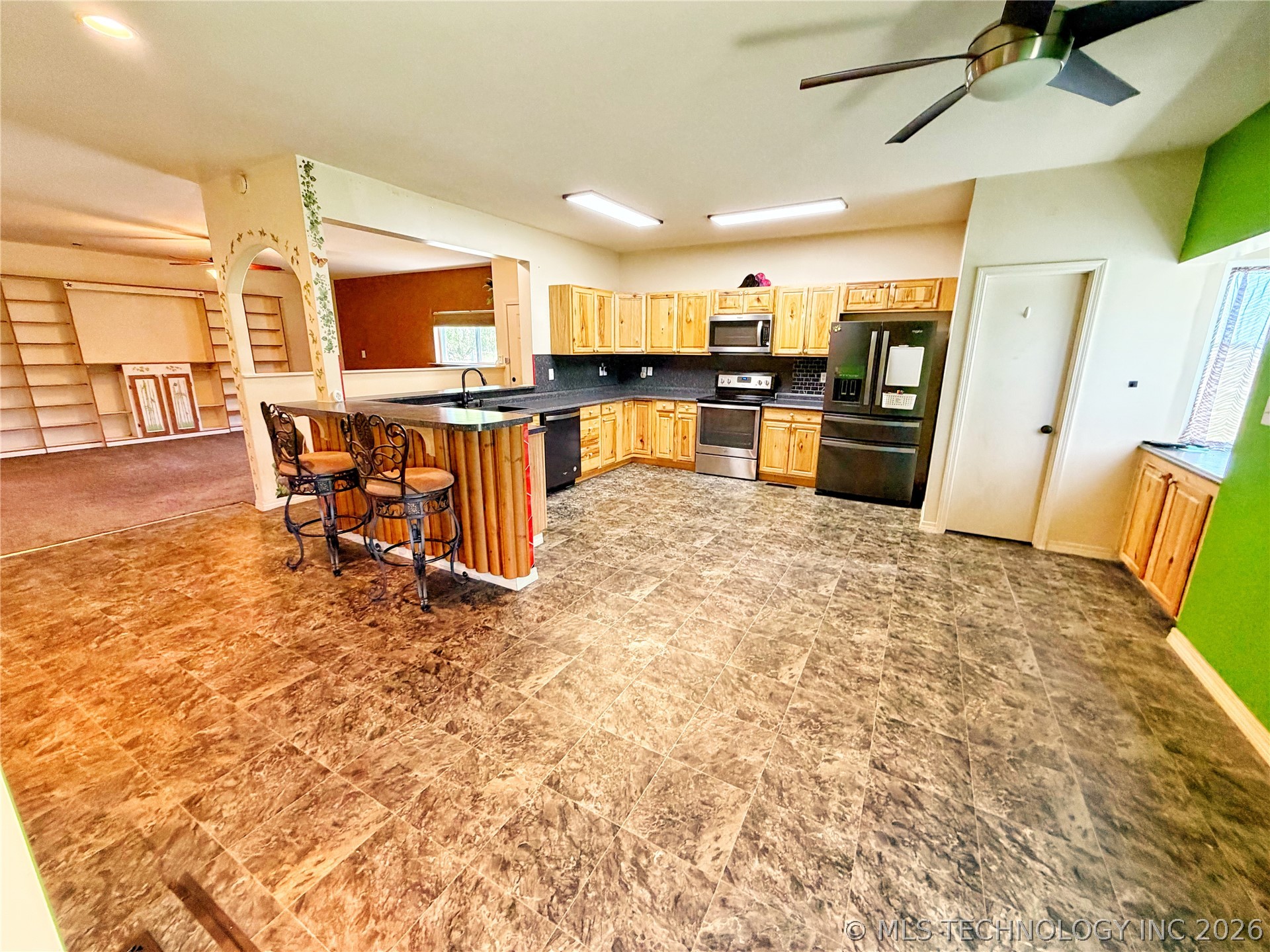 3377 County Road 3790 Holdenville OK 74848