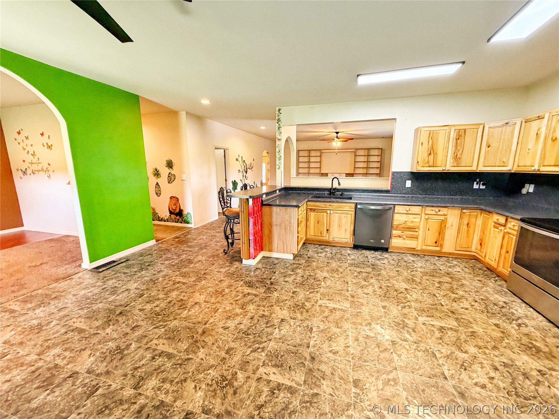 3377 County Road 3790 Holdenville OK 74848