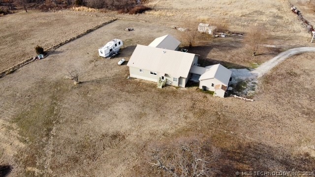 3377 County Road 3790 Holdenville OK 74848