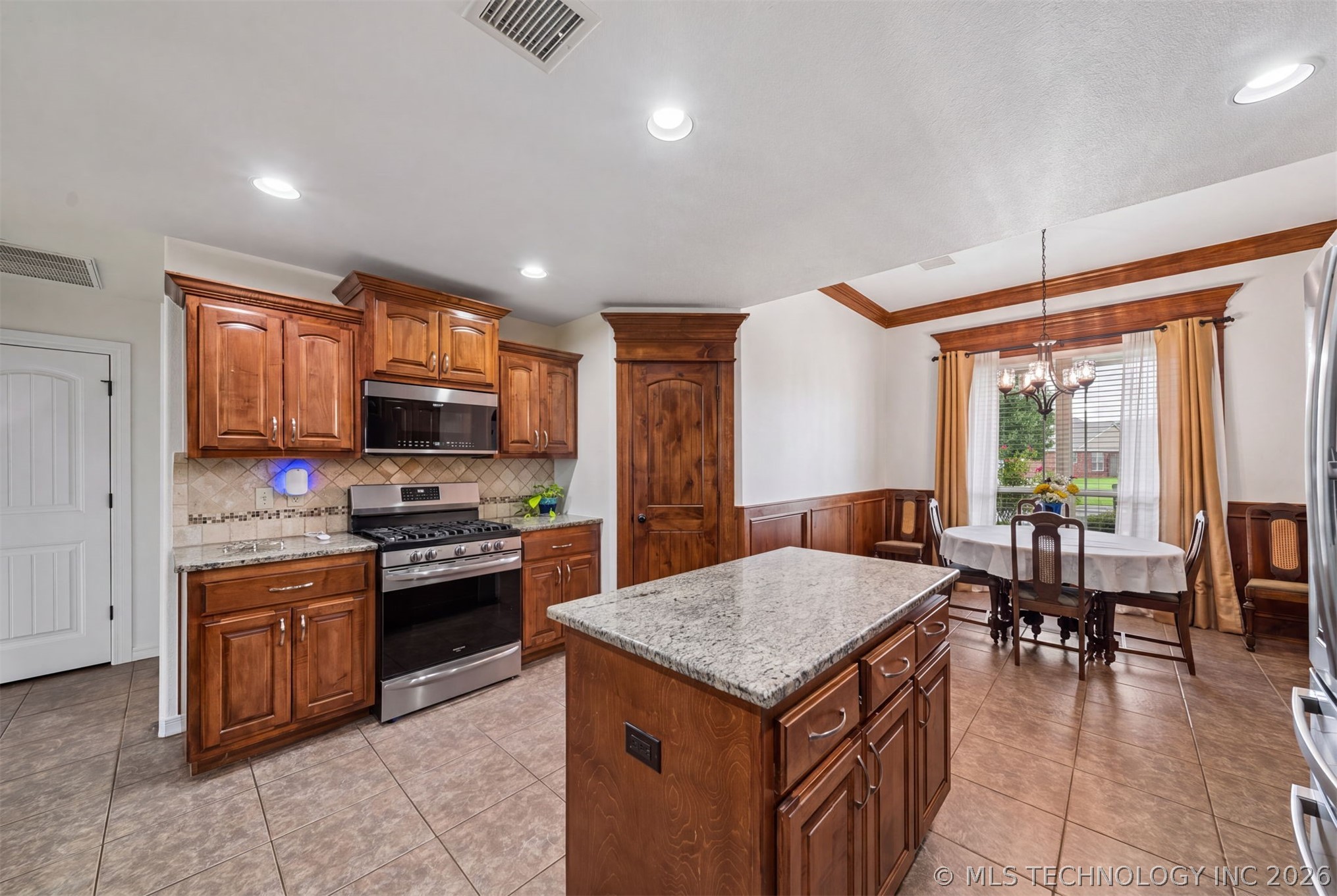12114 E 70th Street Owasso OK 74055