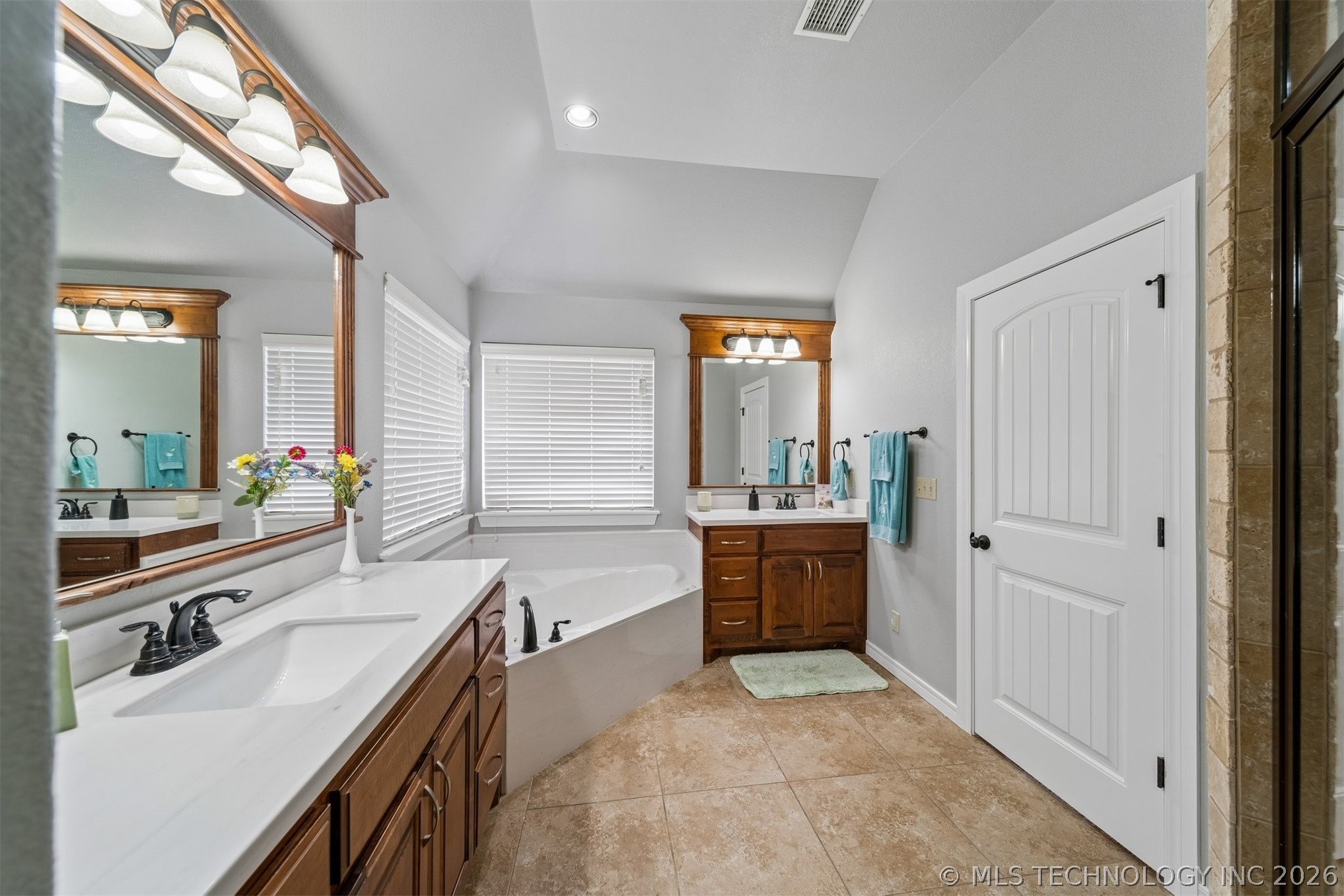 12114 E 70th Street Owasso OK 74055