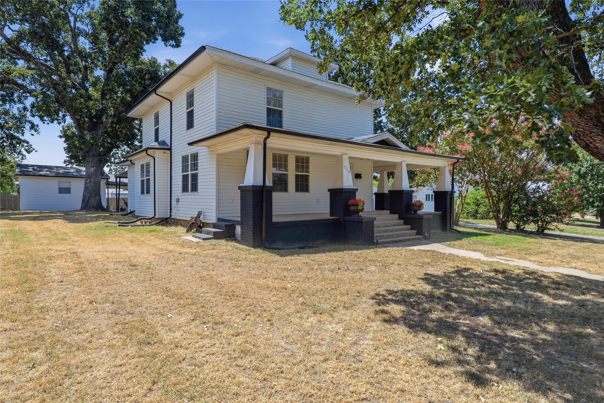 519 W Forrest Avenue Eufaula OK 74432