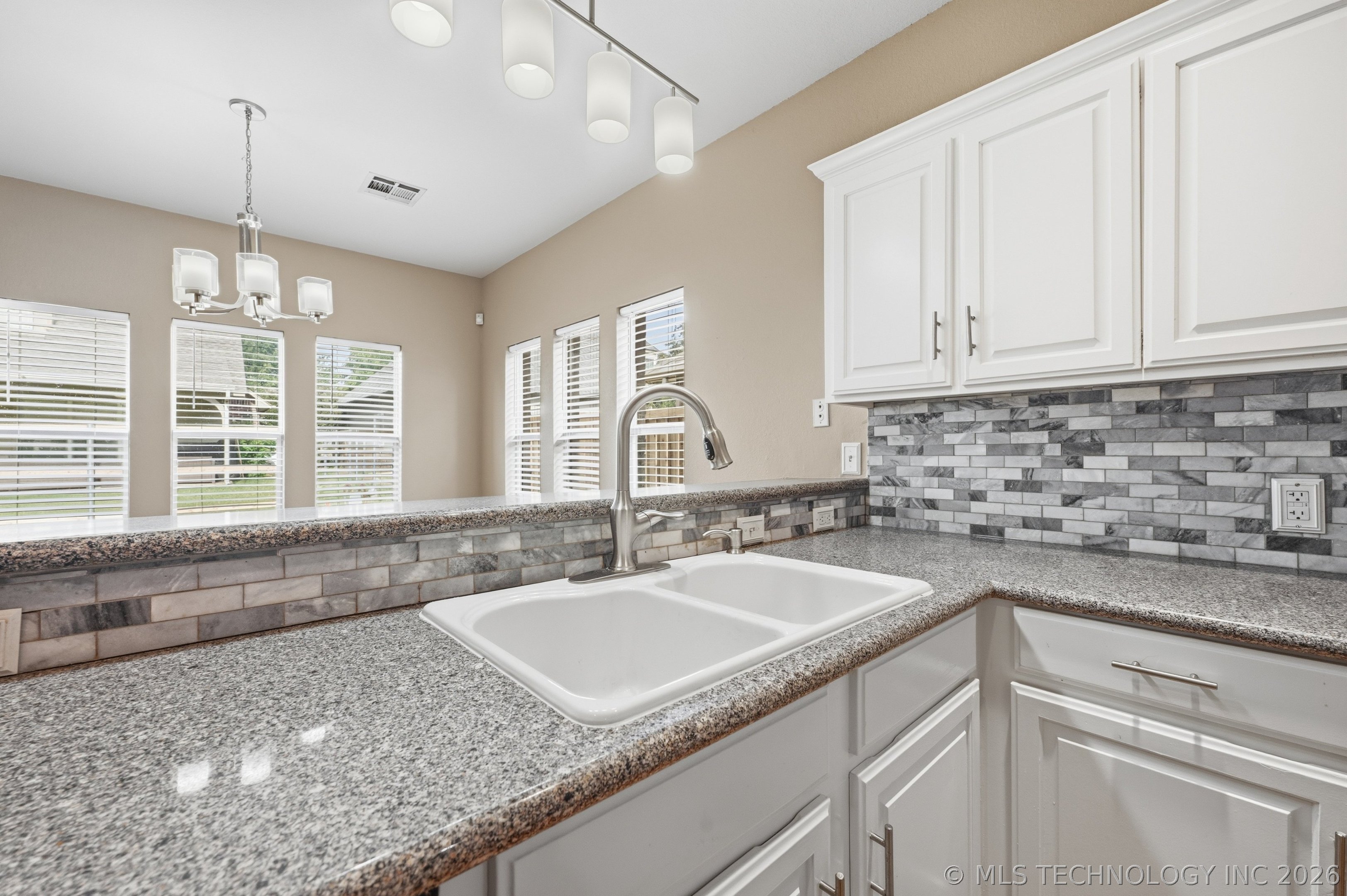 1920 S Nyssa Avenue Broken Arrow OK 74012