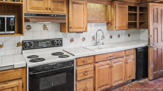 21054 E 613 Road Tahlequah OK 74464