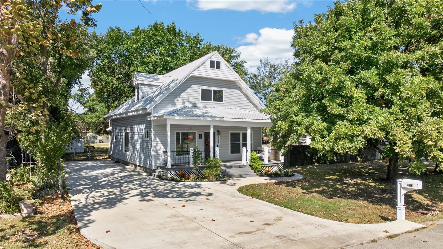 1215 N Front Street Dewey OK 74029