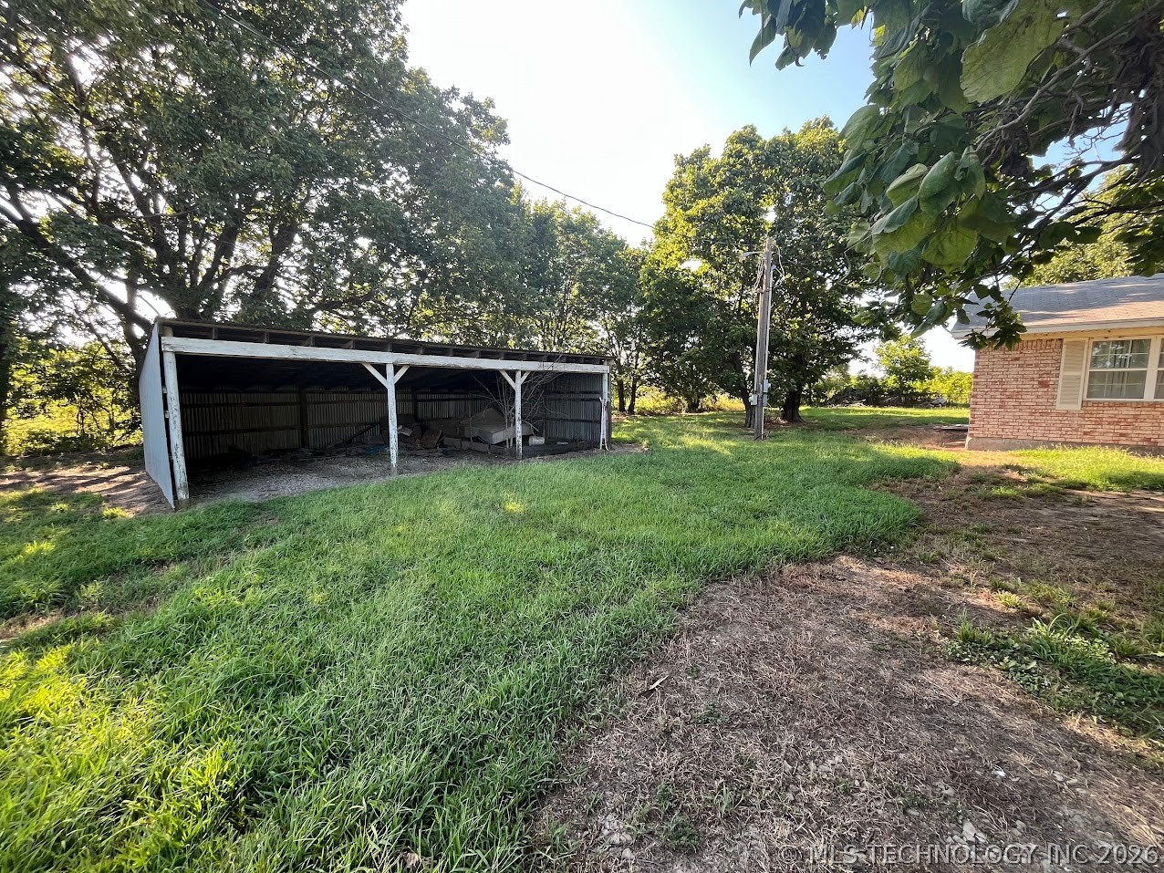 32633 W Liberty Road Quinton OK 74561