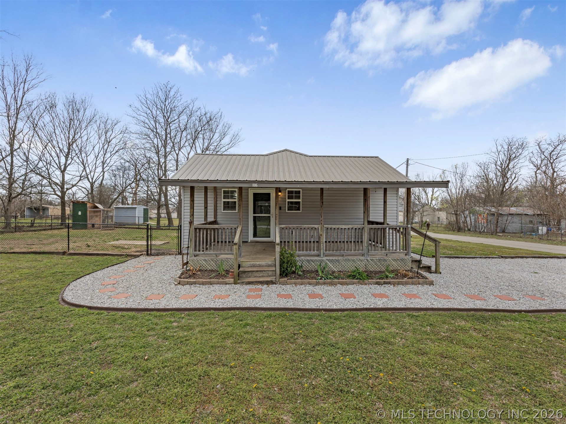 806 S Hickory Street Nowata OK 74048