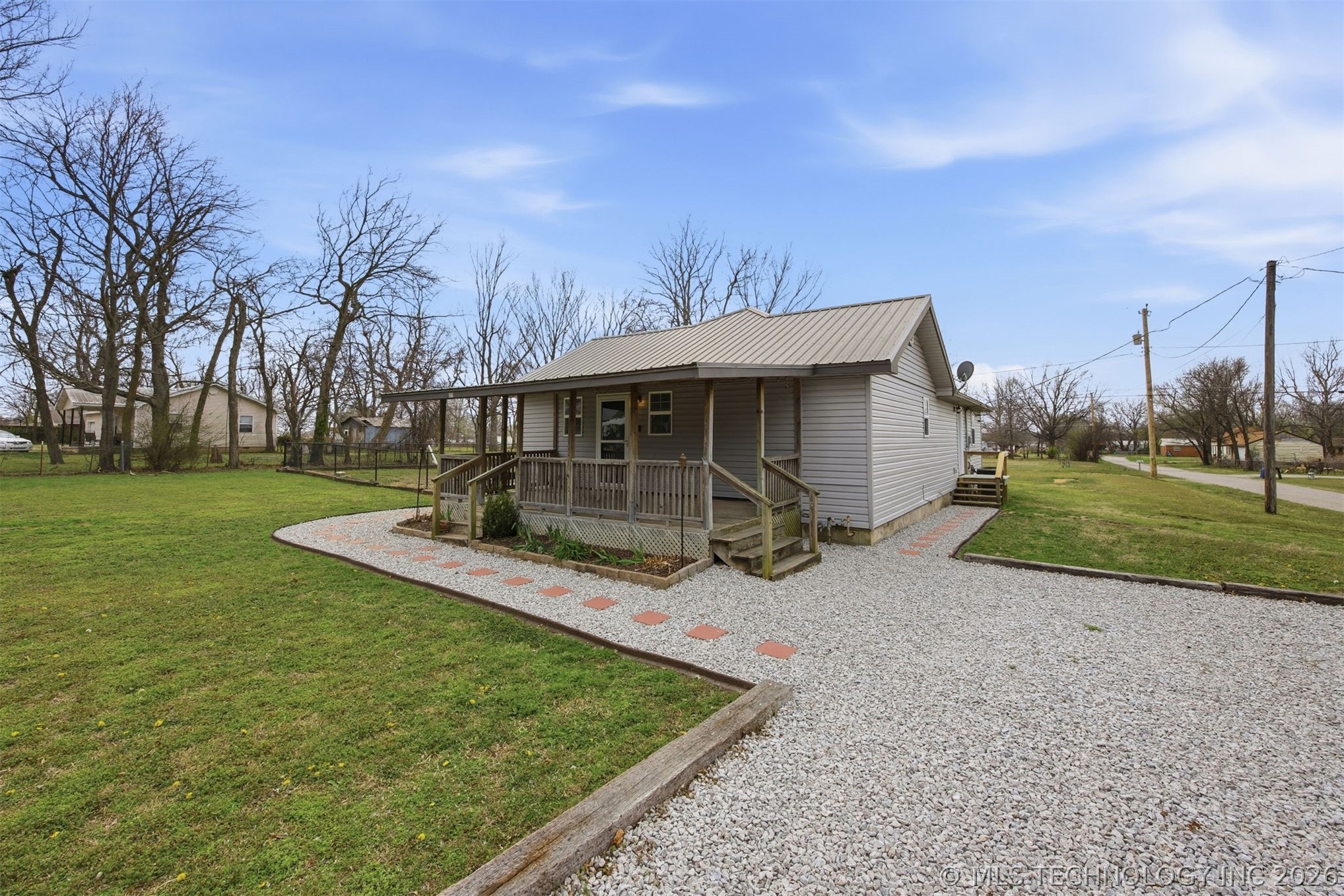 806 S Hickory Street Nowata OK 74048