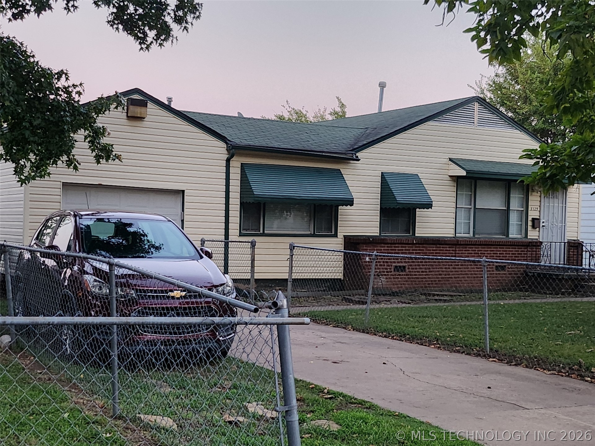 3129 N Lansing Place E Tulsa OK 74106