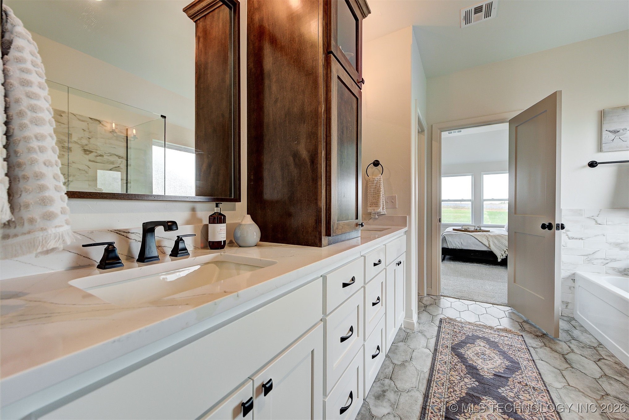 7210 E Queens Place Broken Arrow OK 74014