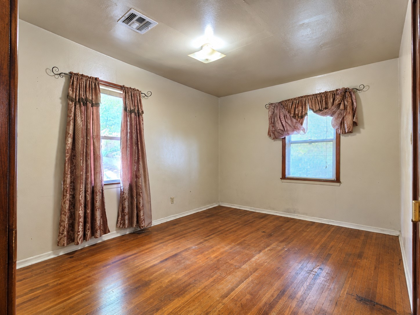 1371 E 51st Street N Tulsa OK 74126