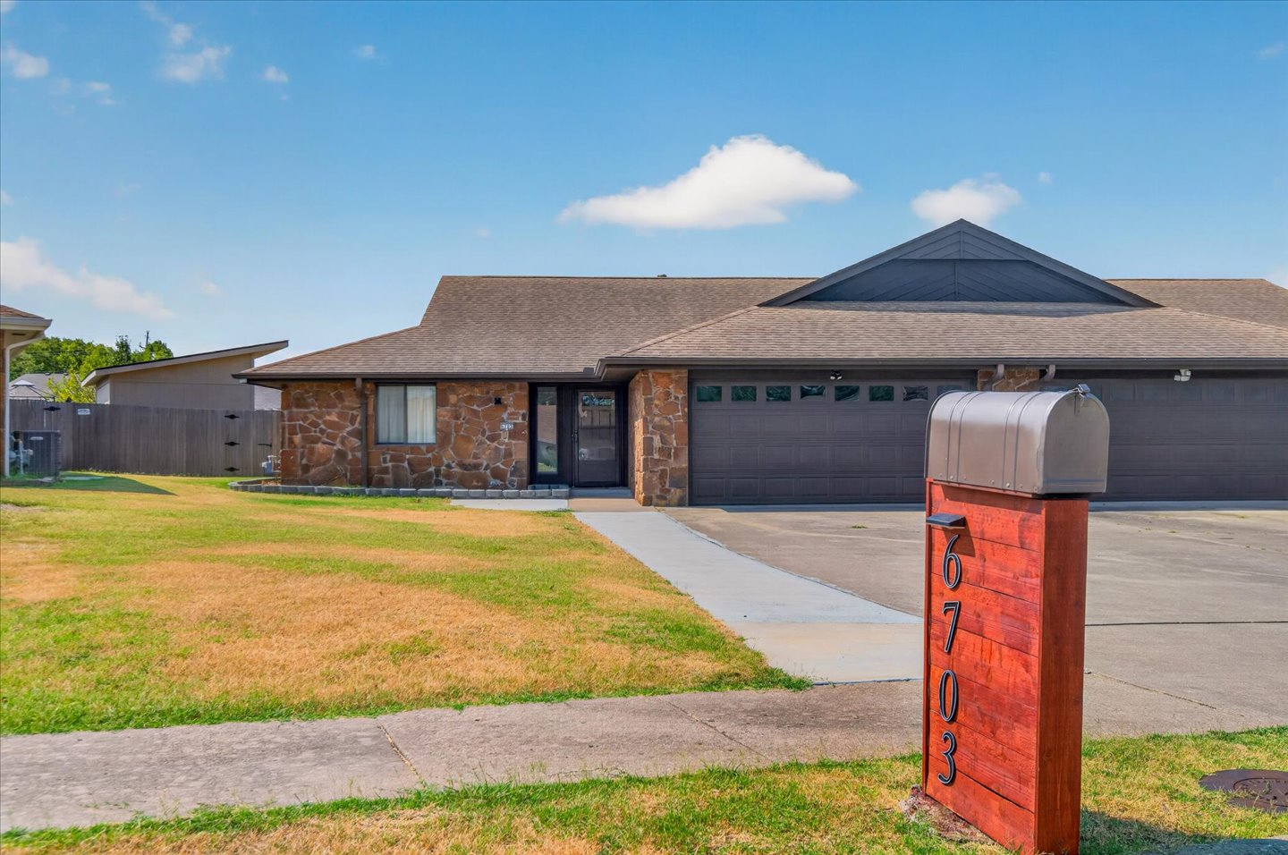 6703 Abbey Bartlesville OK 74006