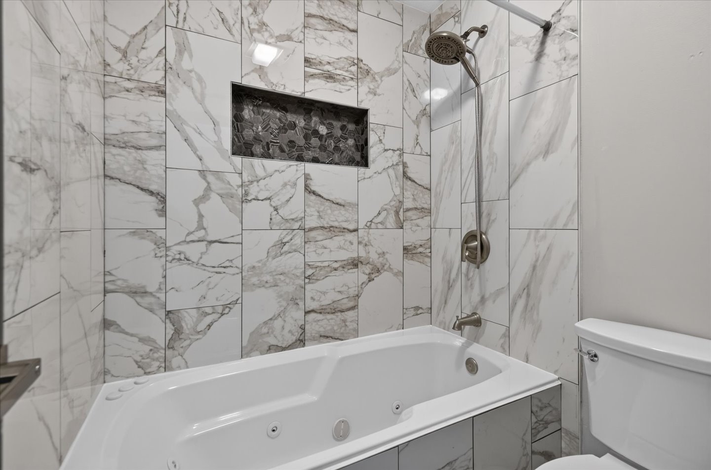 6703 Abbey Bartlesville OK 74006