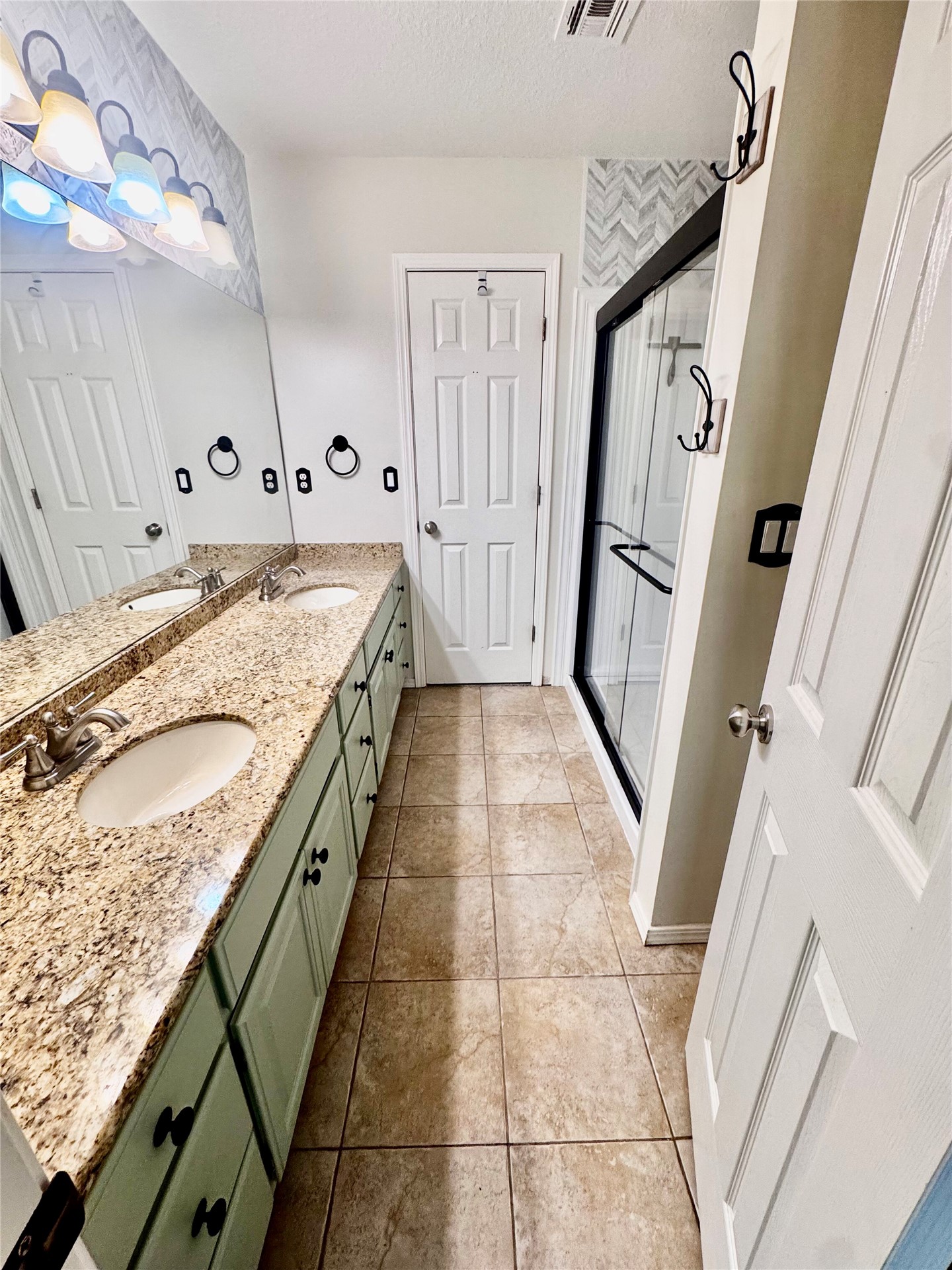 812 N Butternut Avenue Broken Arrow OK 74012