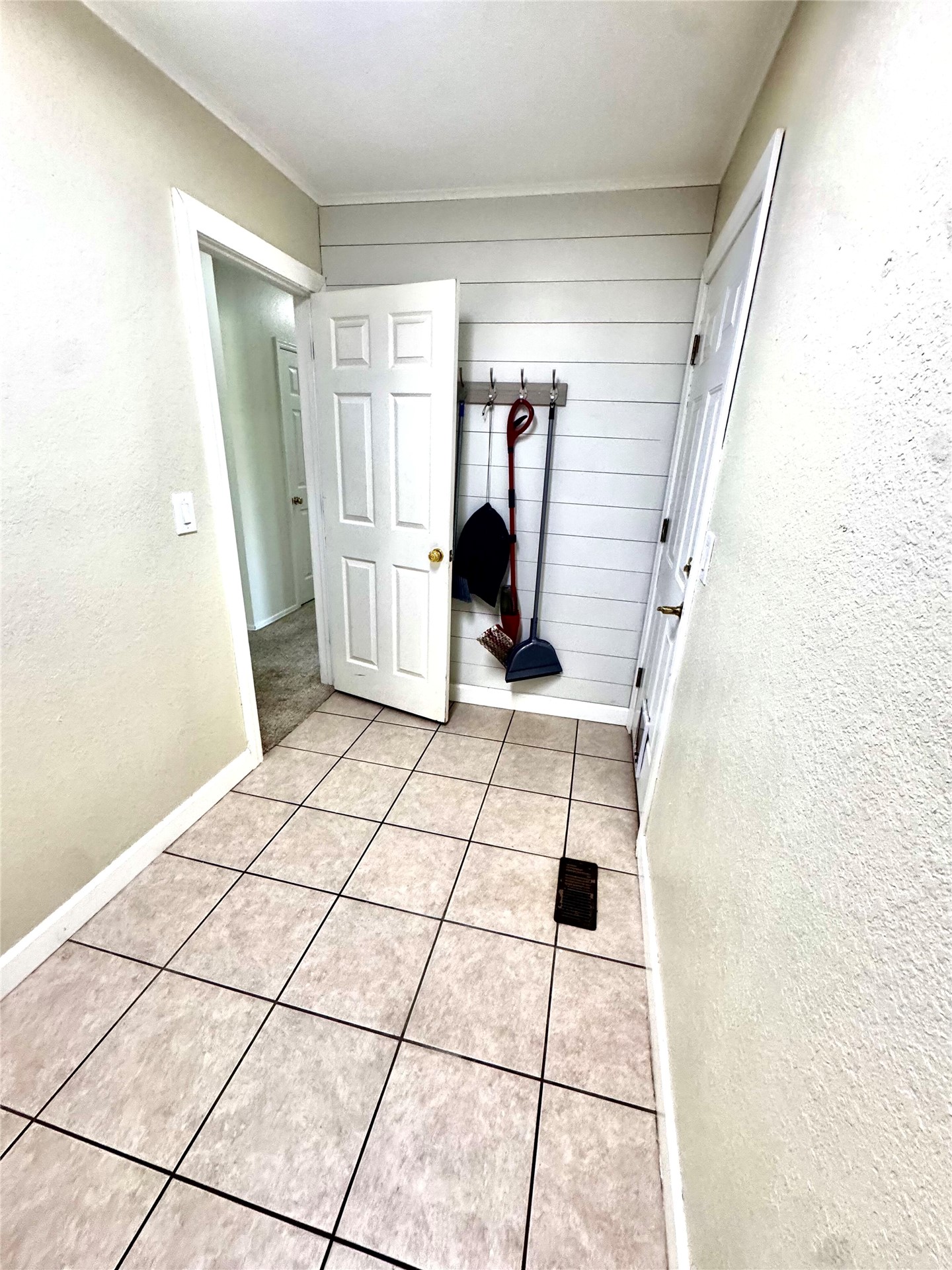 812 N Butternut Avenue Broken Arrow OK 74012