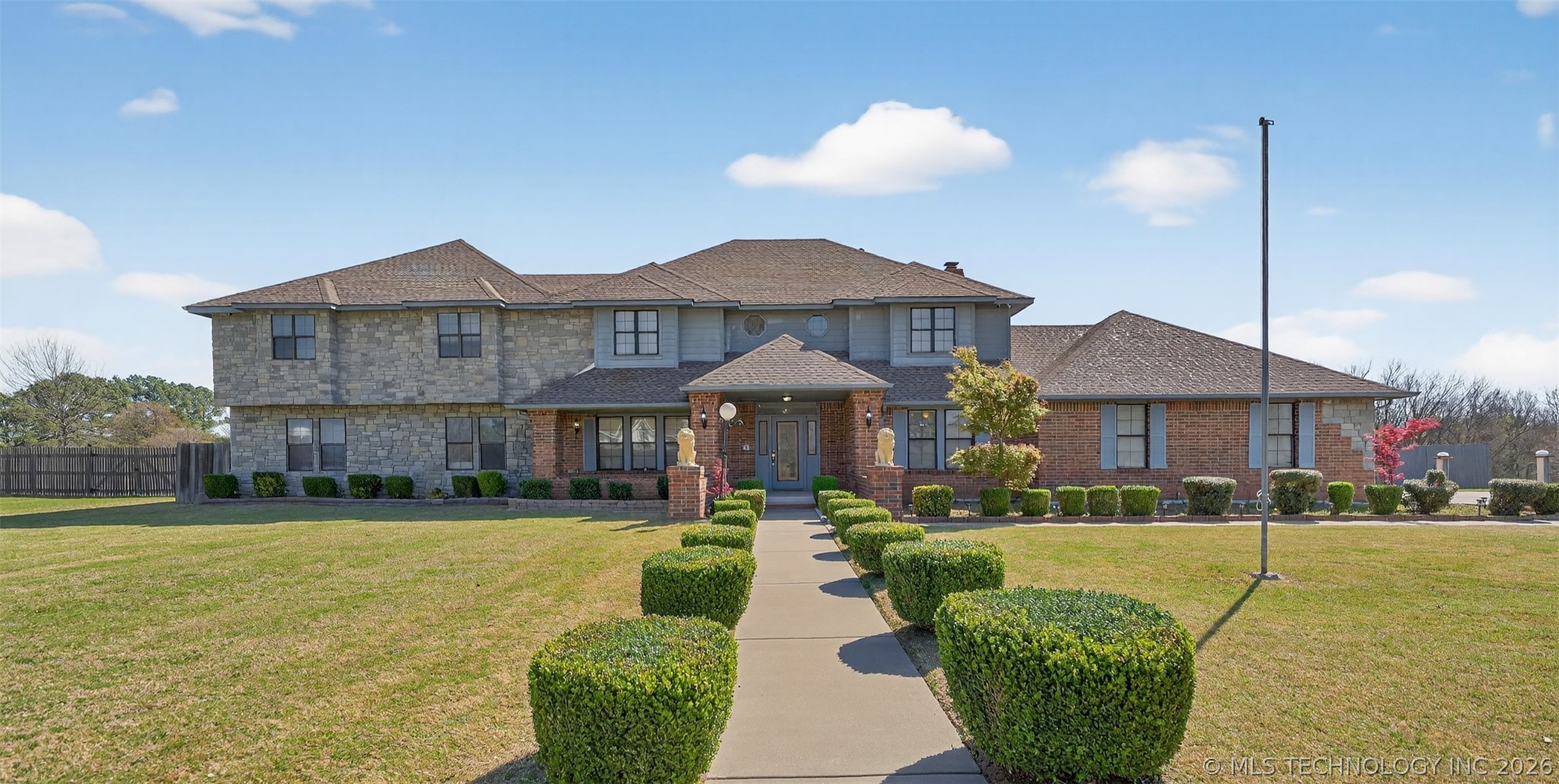 1606 NE Oakridge Drive Claremore OK 74017