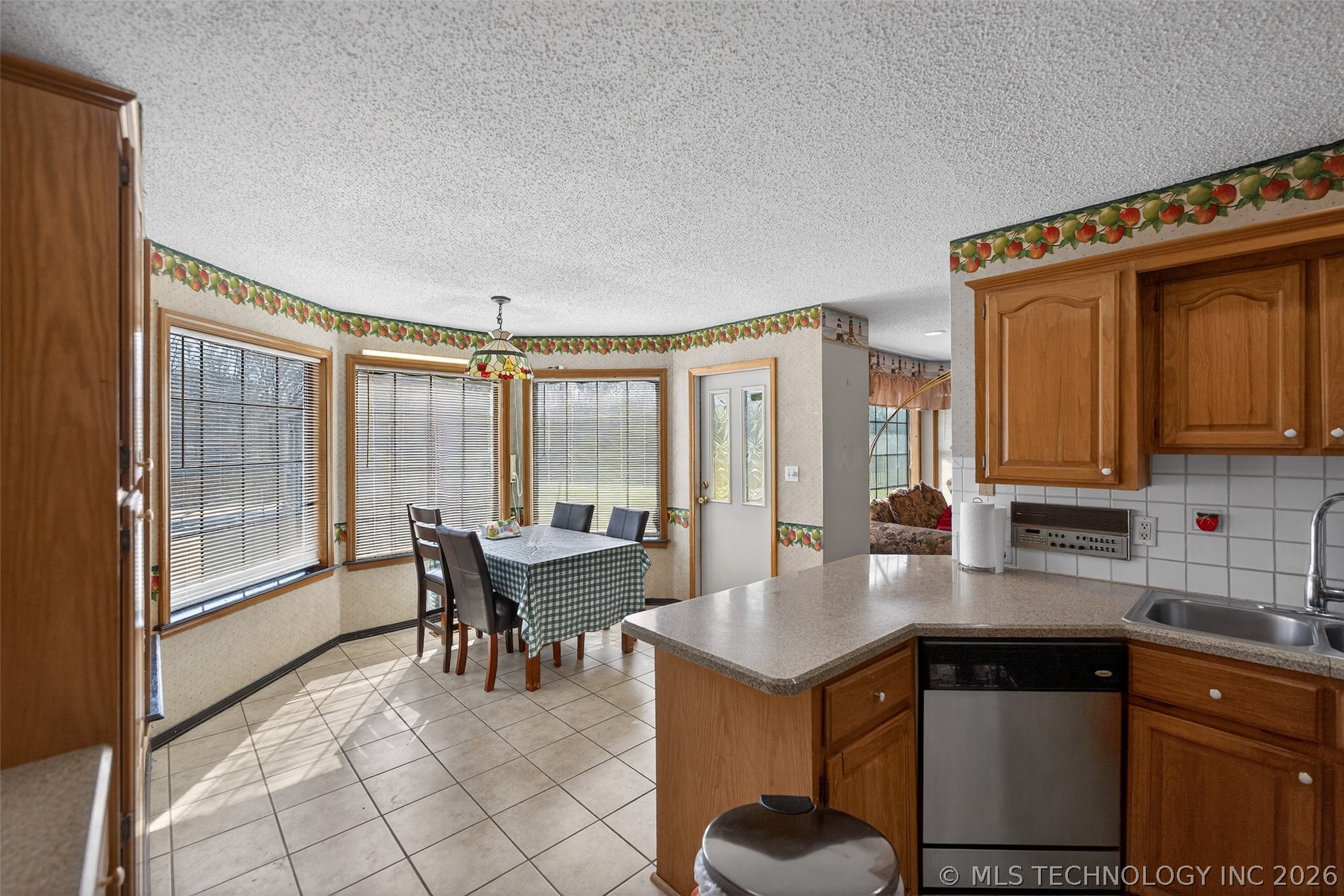 1606 NE Oakridge Drive Claremore OK 74017