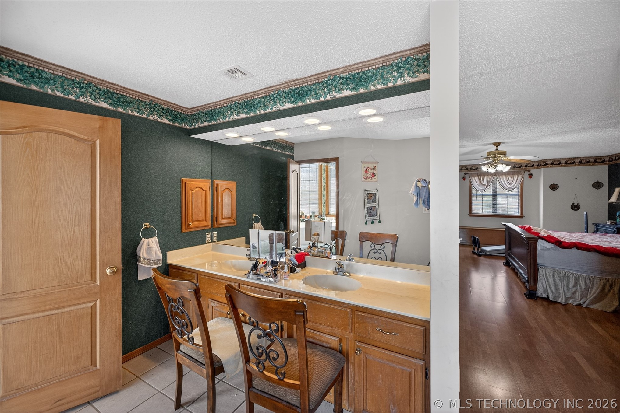 1606 NE Oakridge Drive Claremore OK 74017
