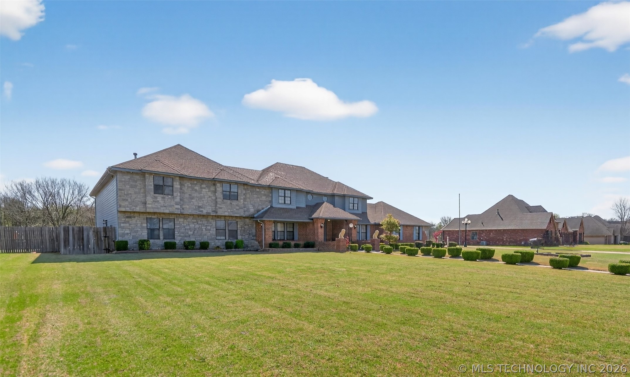 1606 NE Oakridge Drive Claremore OK 74017