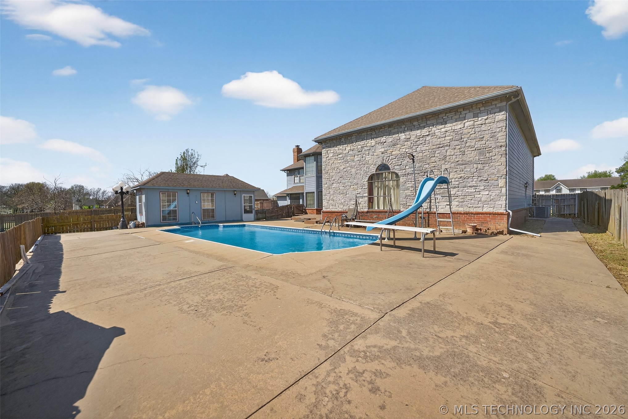 1606 NE Oakridge Drive Claremore OK 74017