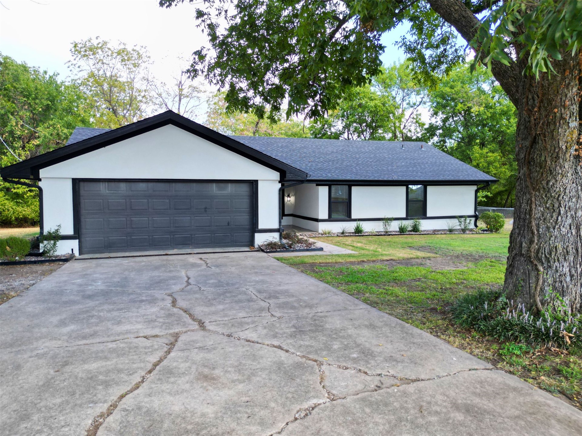 206 N Crownpoint Drive Ada OK 74820