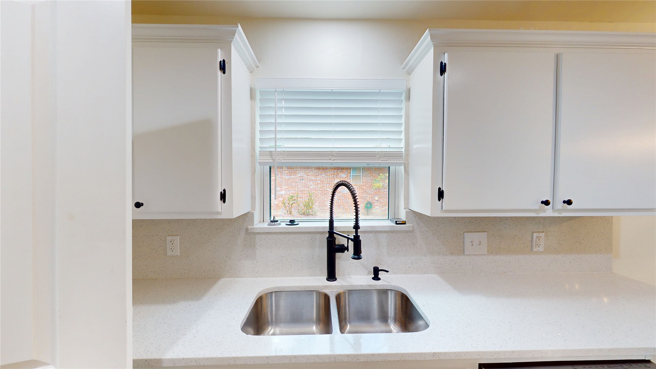 206 N Crownpoint Drive Ada OK 74820