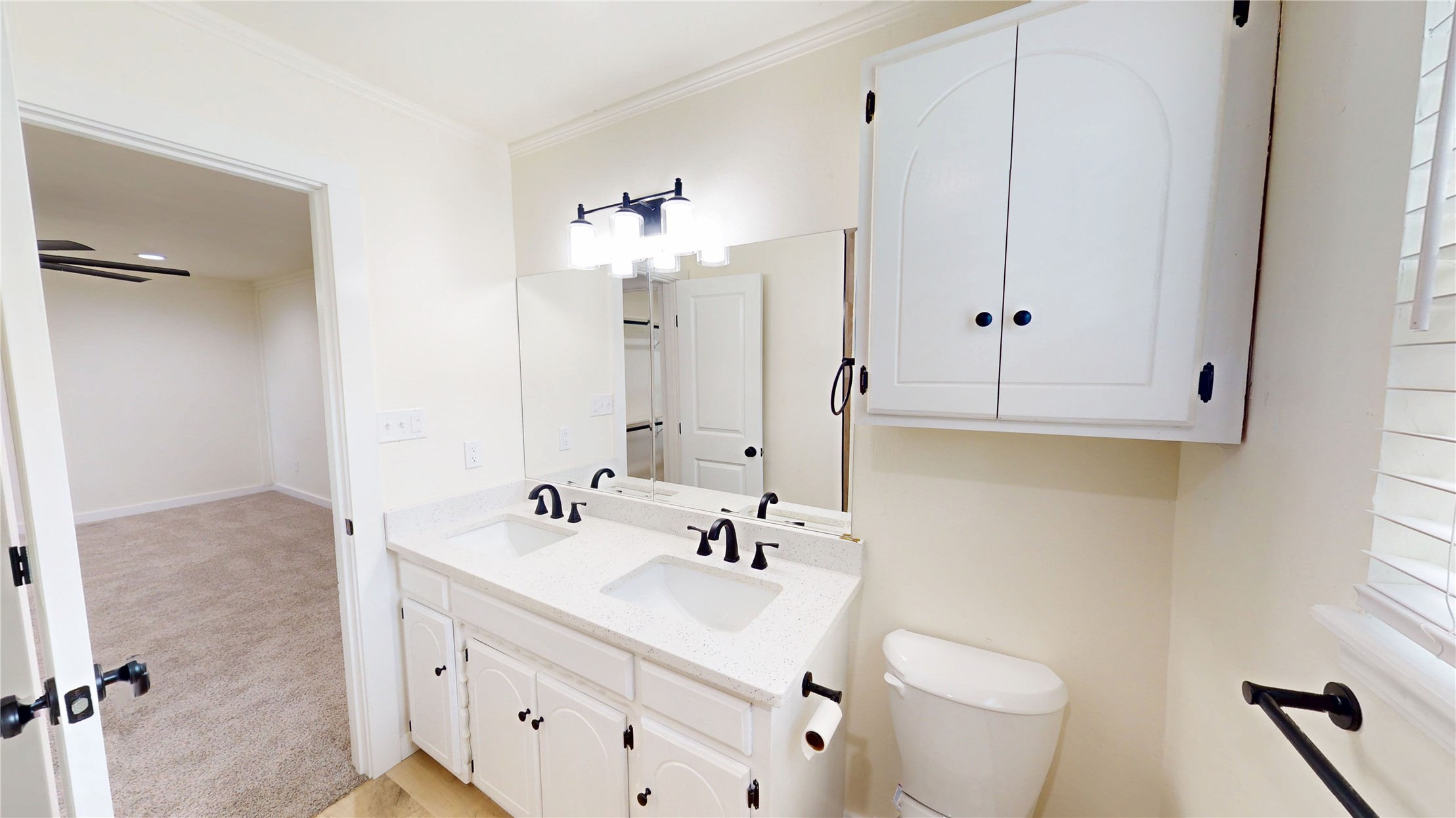 206 N Crownpoint Drive Ada OK 74820