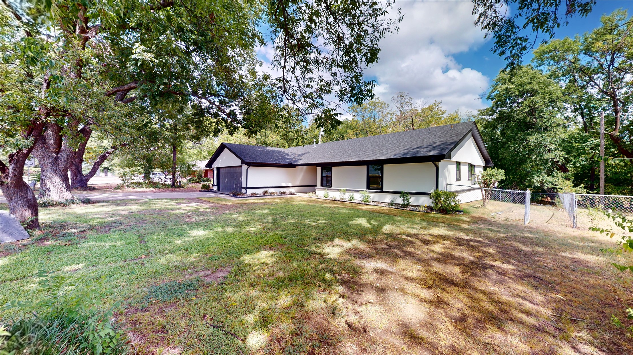 206 N Crownpoint Drive Ada OK 74820