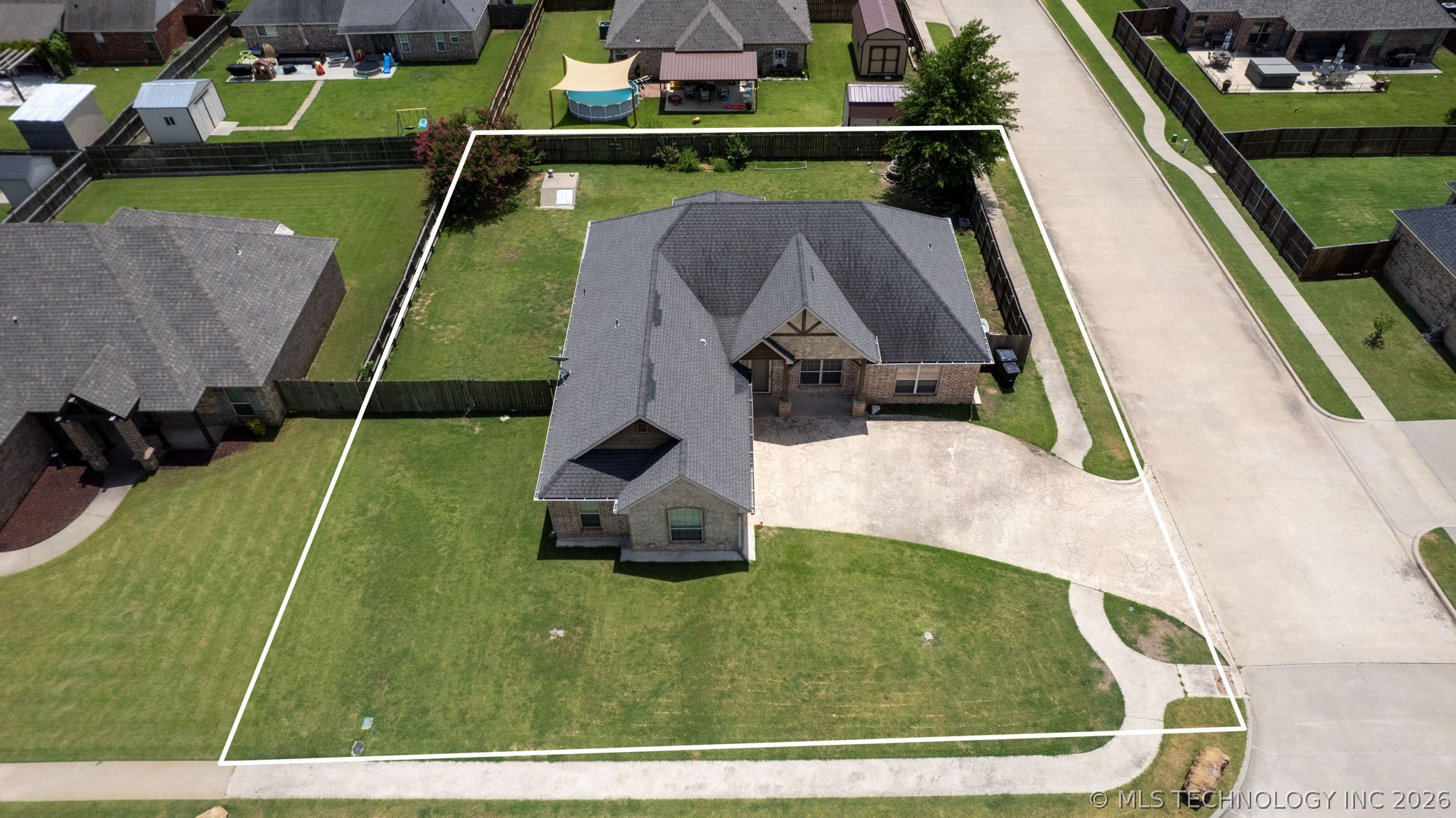 402 Wandering Way Ardmore OK 73401