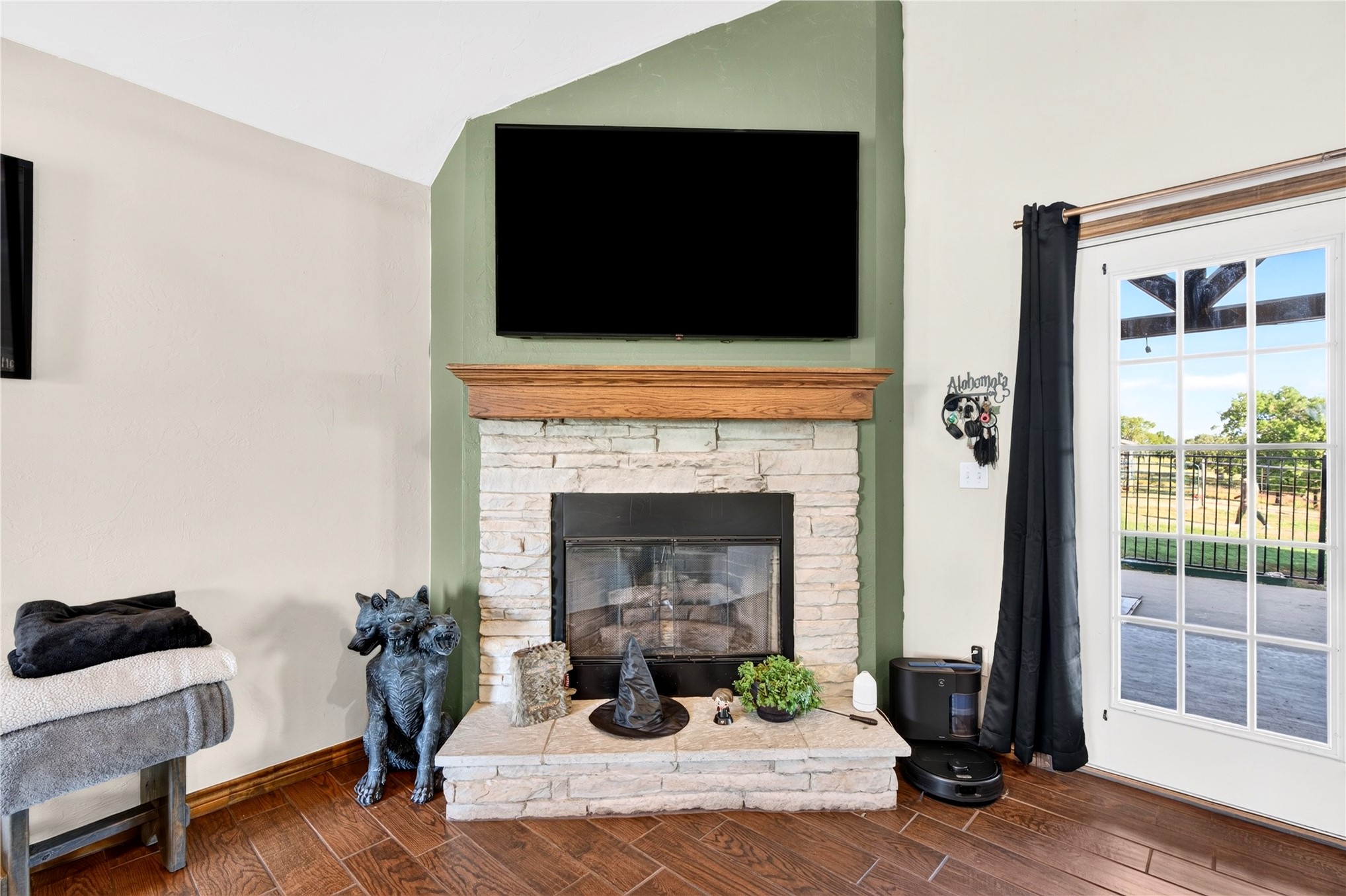 43294 Dripping Springs Maud OK 74854