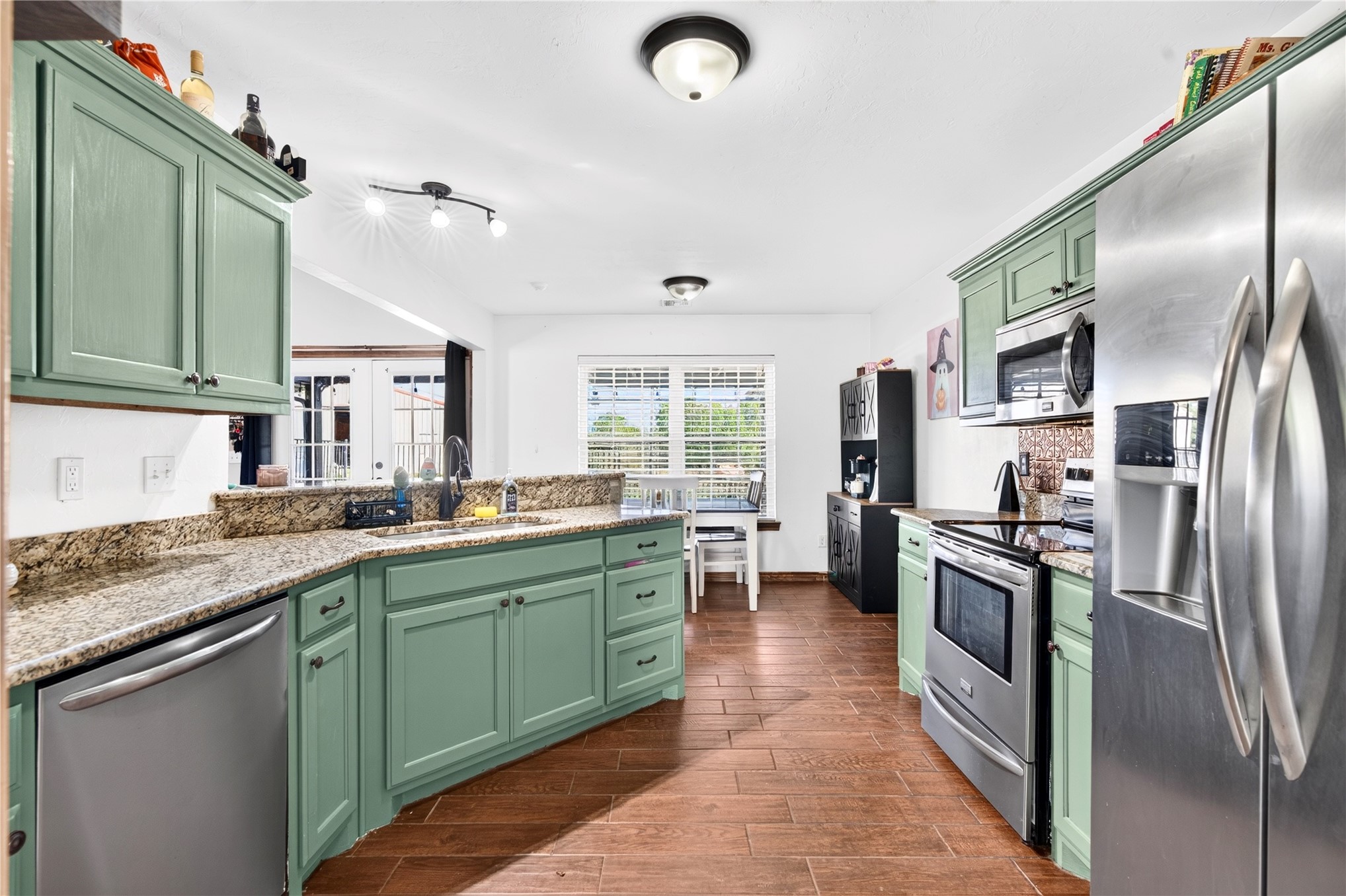 43294 Dripping Springs Maud OK 74854