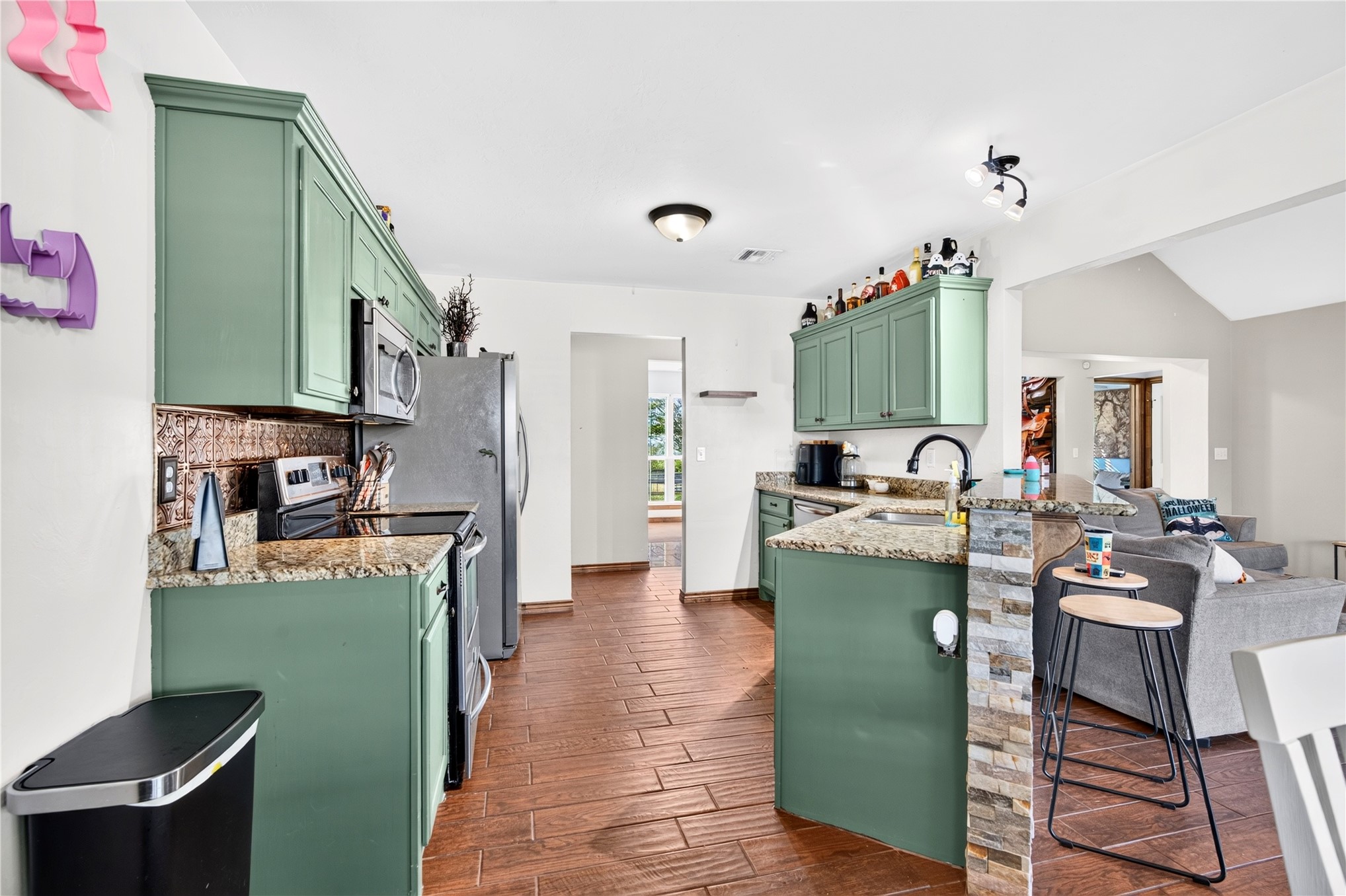 43294 Dripping Springs Maud OK 74854