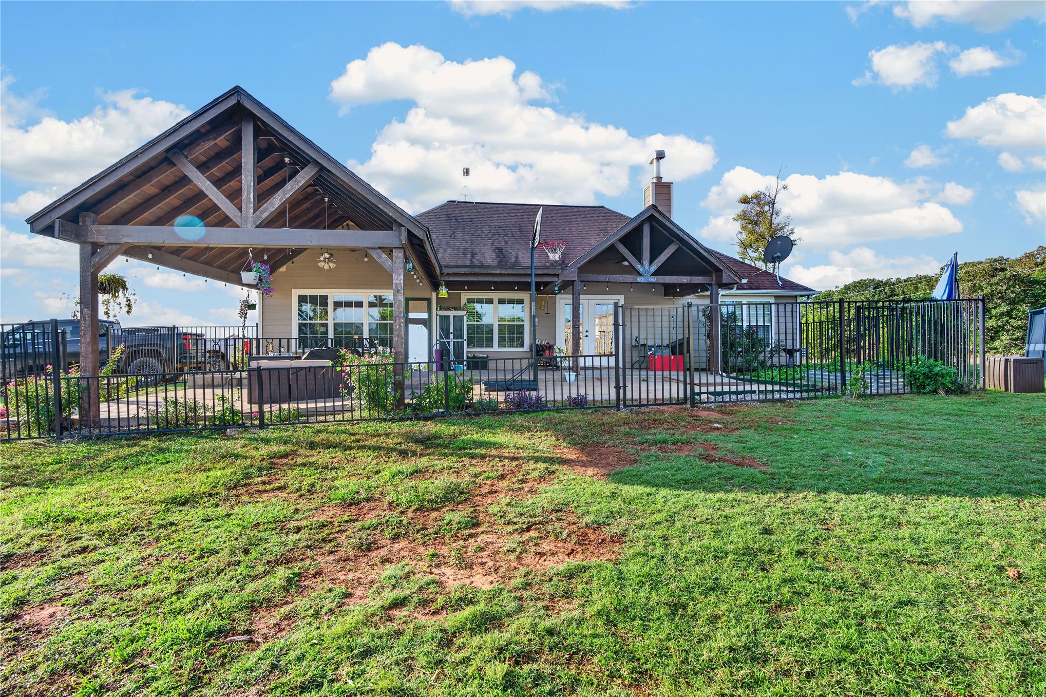 43294 Dripping Springs Maud OK 74854