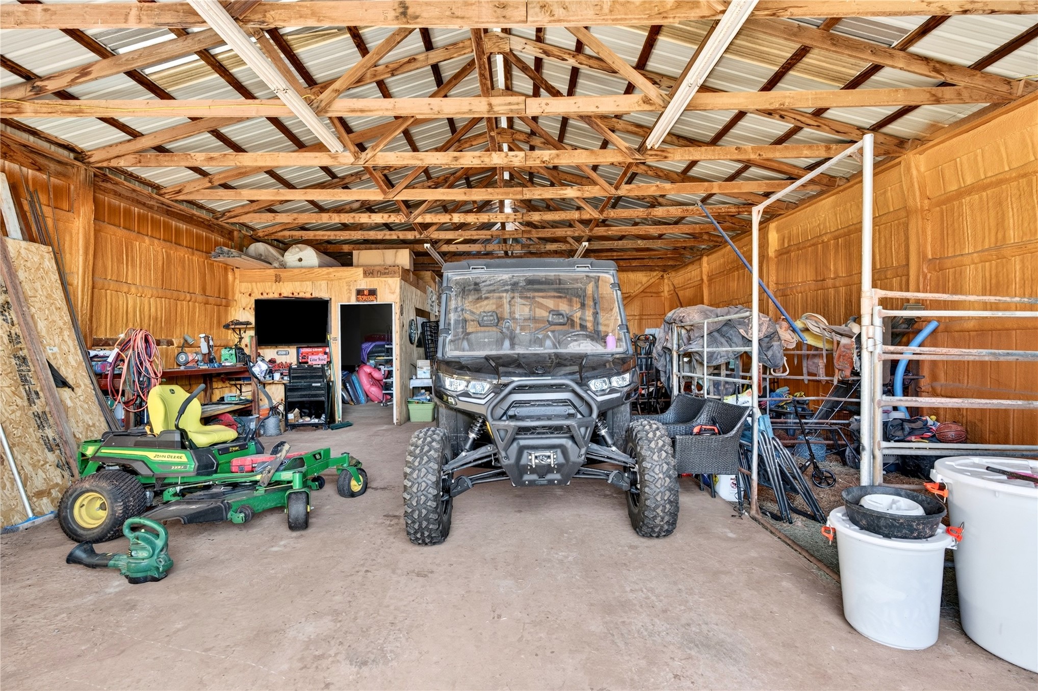 43294 Dripping Springs Maud OK 74854