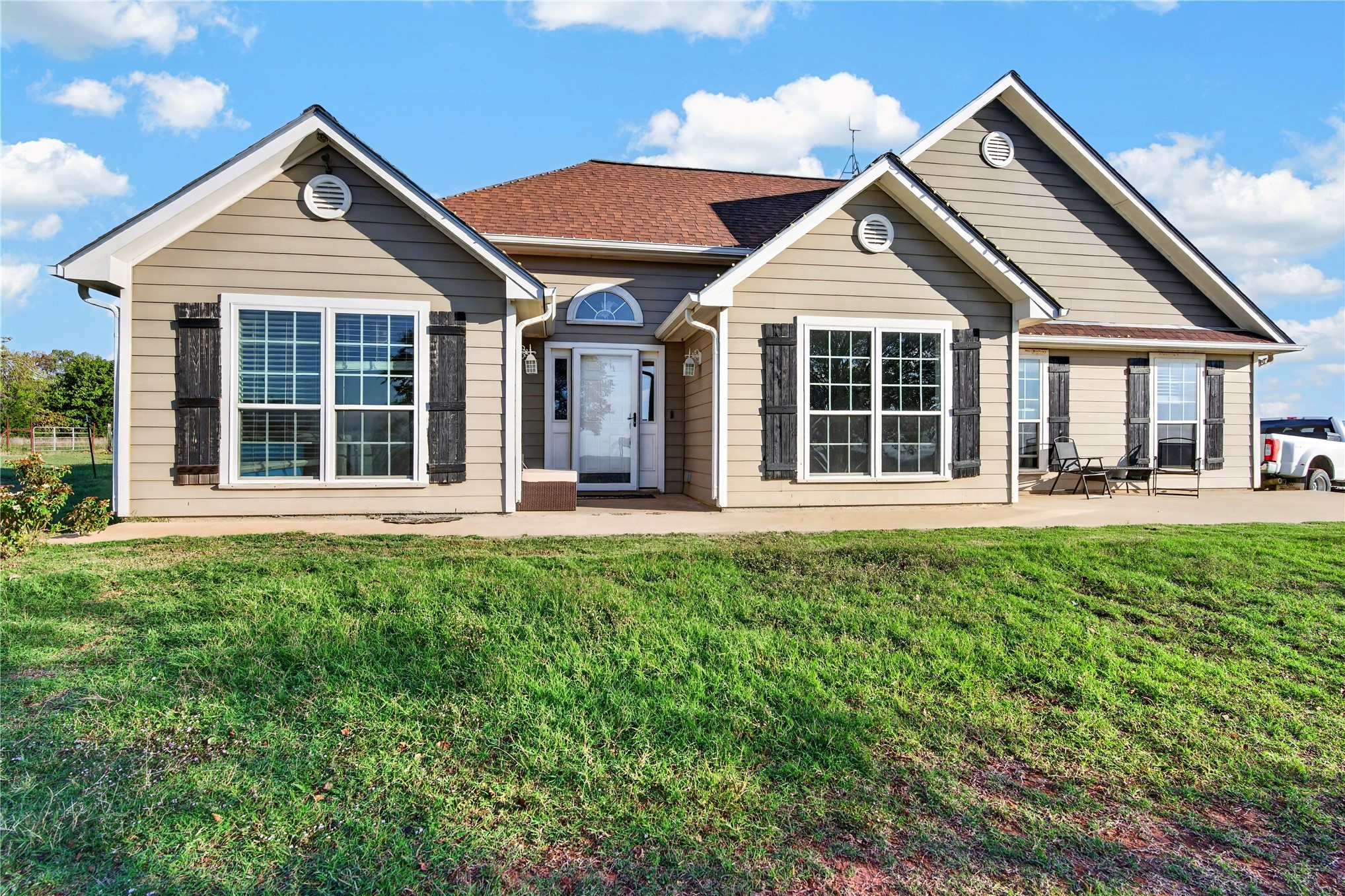 43294 Dripping Springs Maud OK 74854