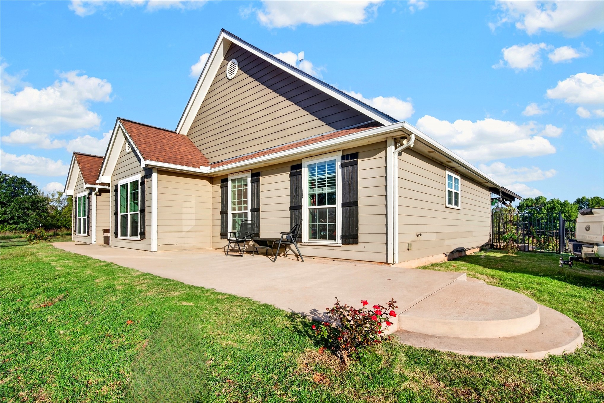 43294 Dripping Springs Maud OK 74854